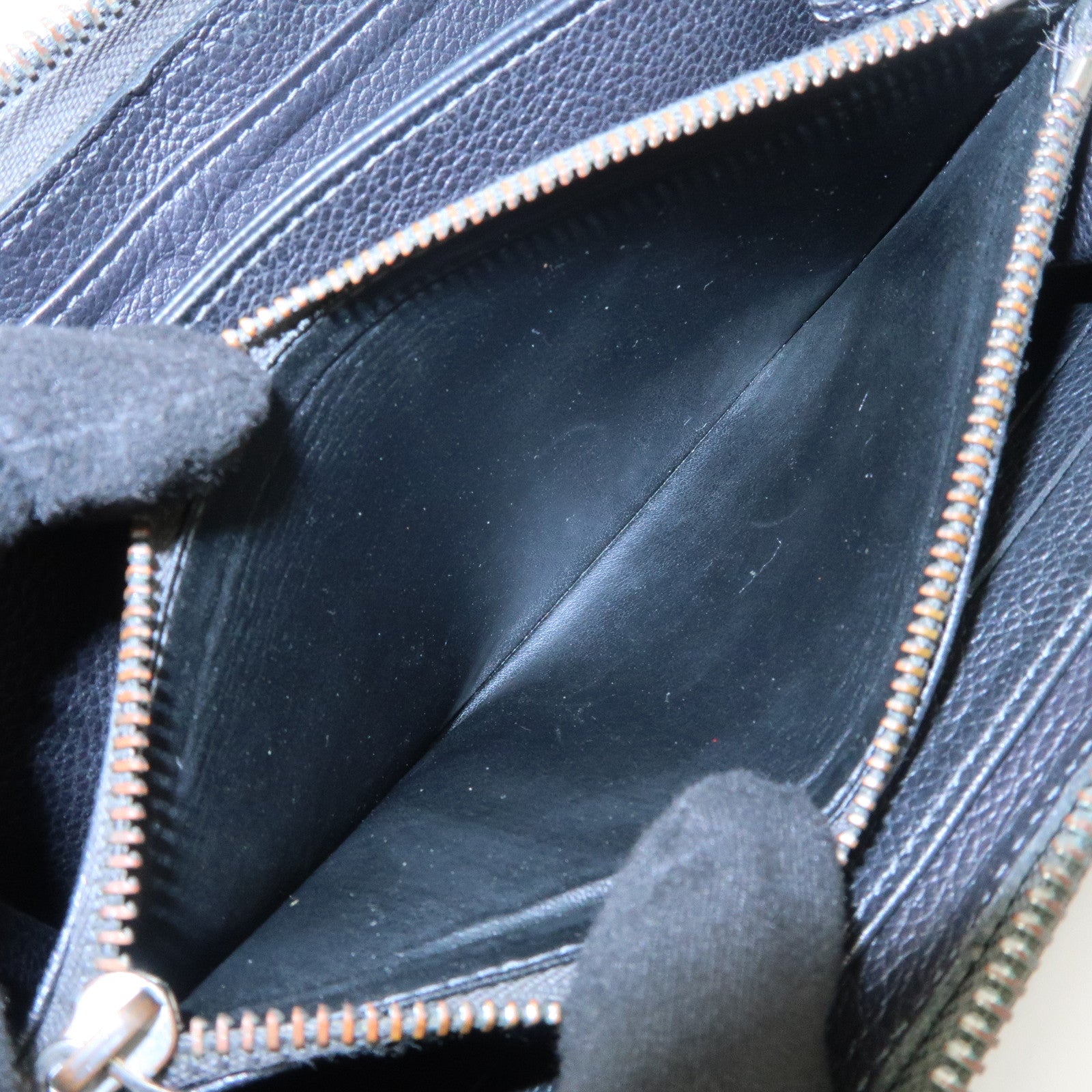 Louis Vuitton Empreinte Leather Studs Zippy Wallet Platine M61442