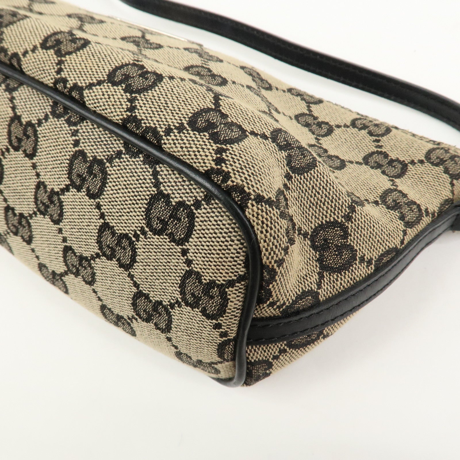 GUCCI Boat Bag GG Monogram Canvas Pouch Hand Bag Beige 039.1103