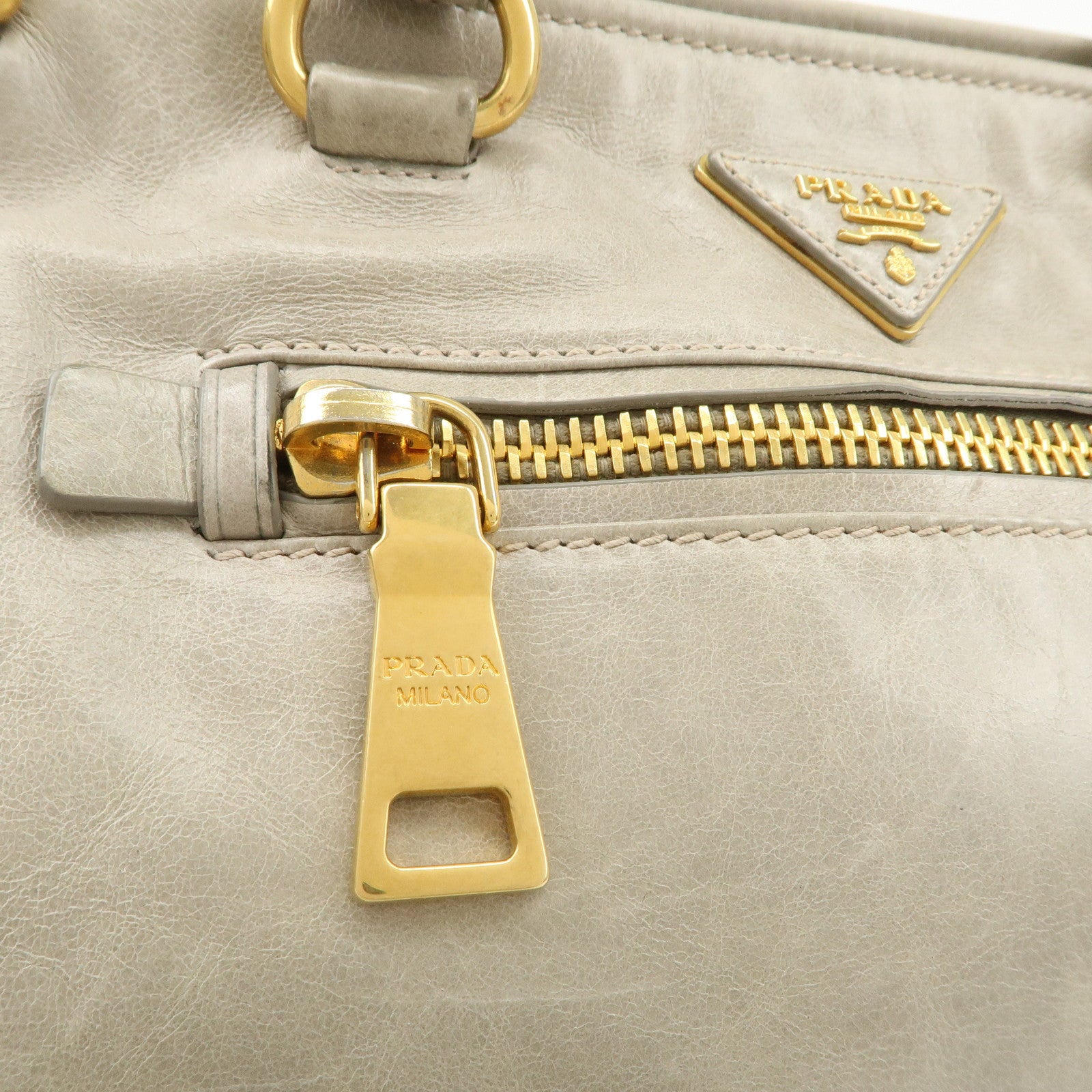 PRADA Triangle Logo VITELLOSHINE Leather 2Way Bag Hand Bag Gray BN1921 Used