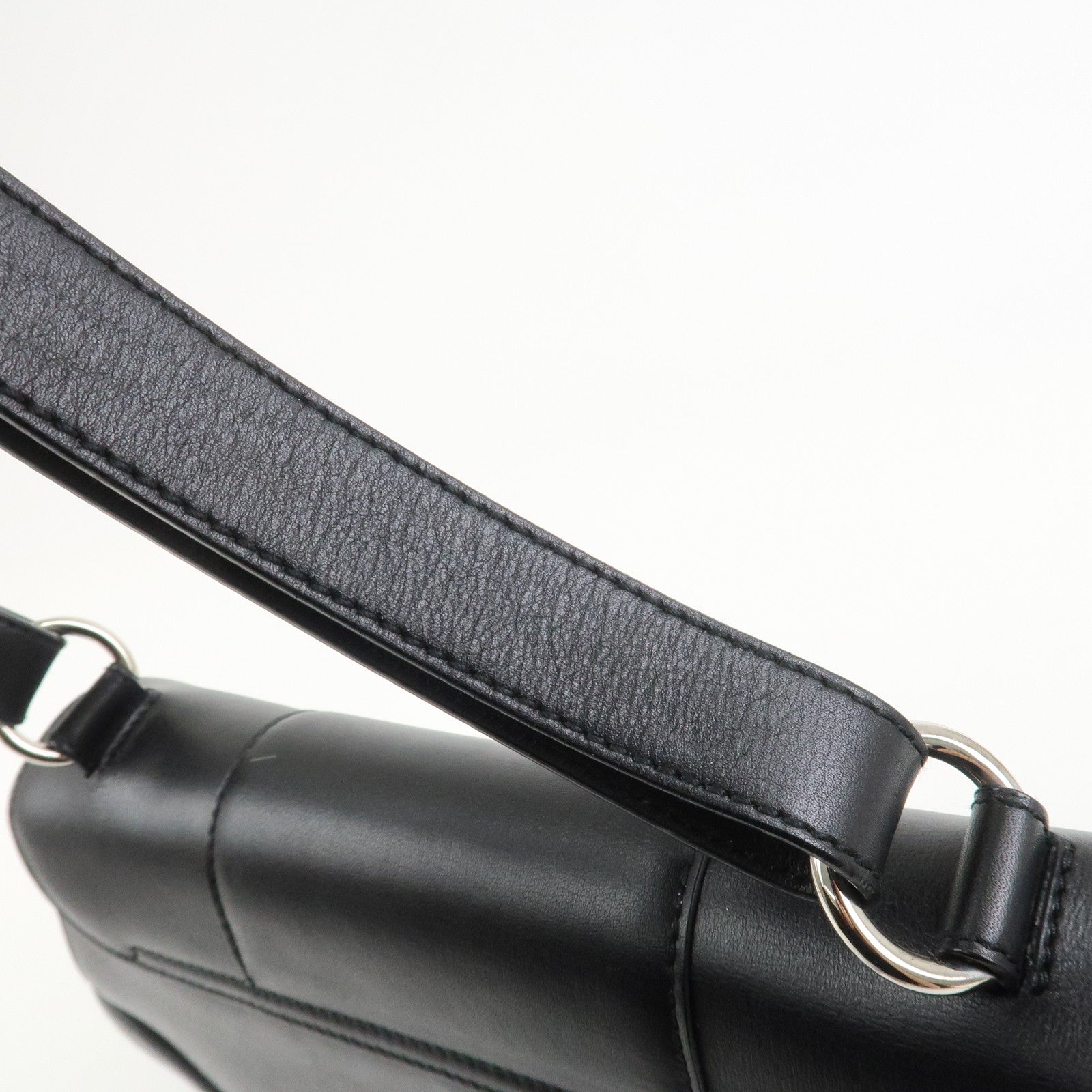 Ferragamo Gancini Leather Shoulder Bag Hand Bag Black AQ-21 4935