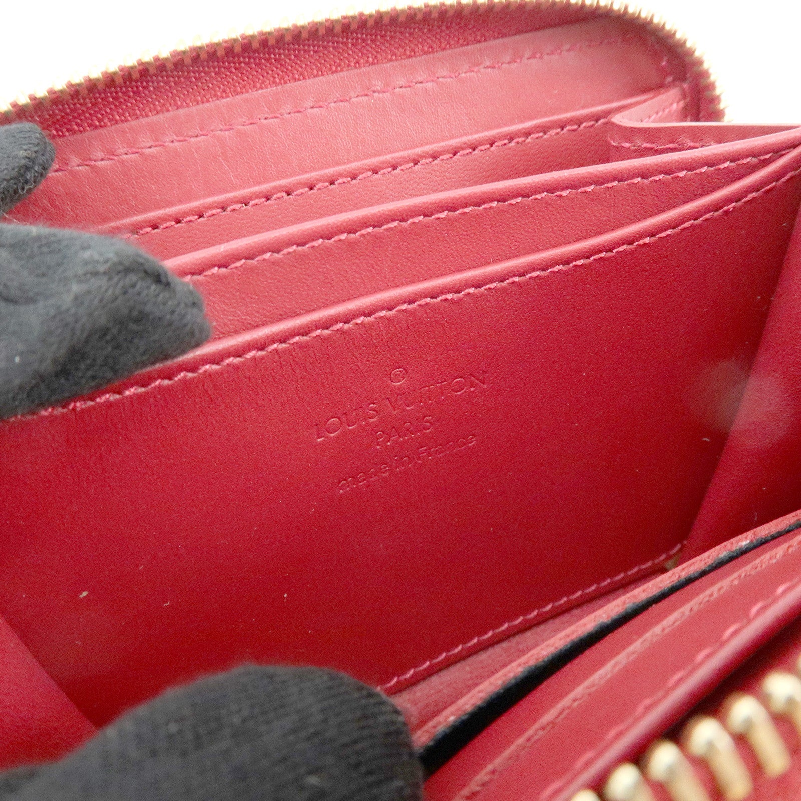Louis Vuitton Monogram Vernis Zippy Coin Purse Pomme d'Amour M93608