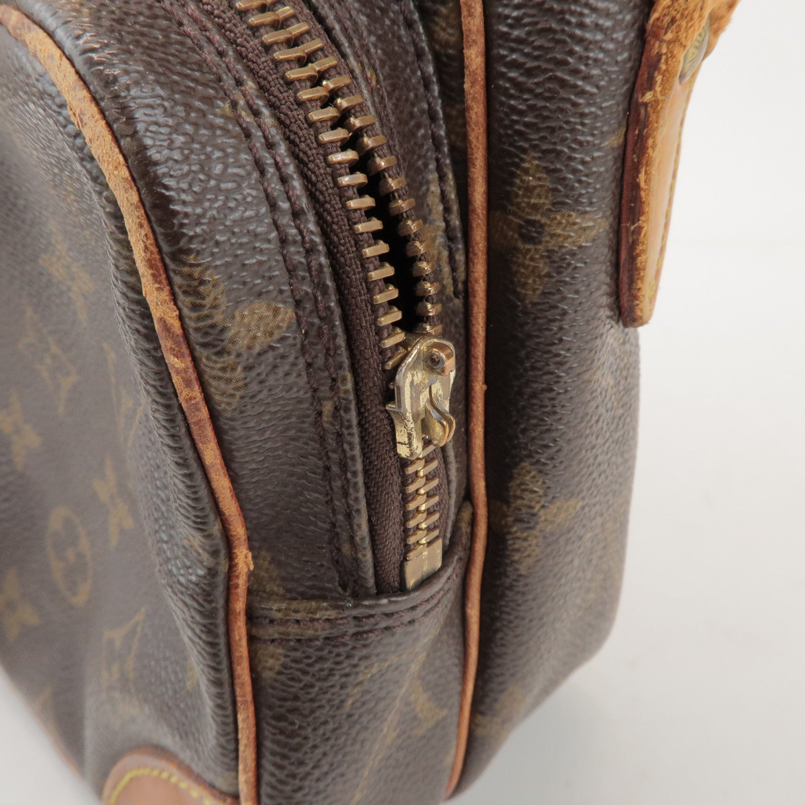 Louis Vuitton Monogram Amazone Shoulder Bag Crossbody Bag M45236