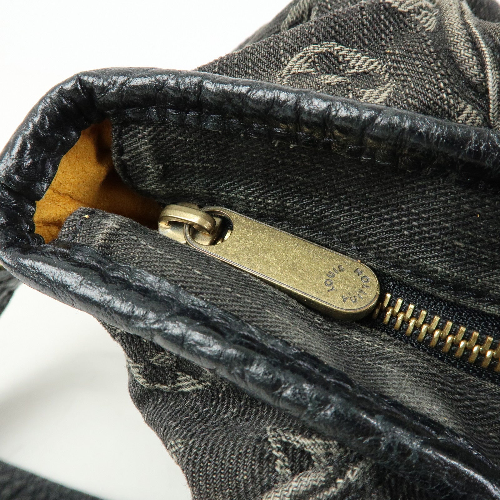 Louis Vuitton Monogram Denim Neo Cabby MM 2Way Bag Noir M95351