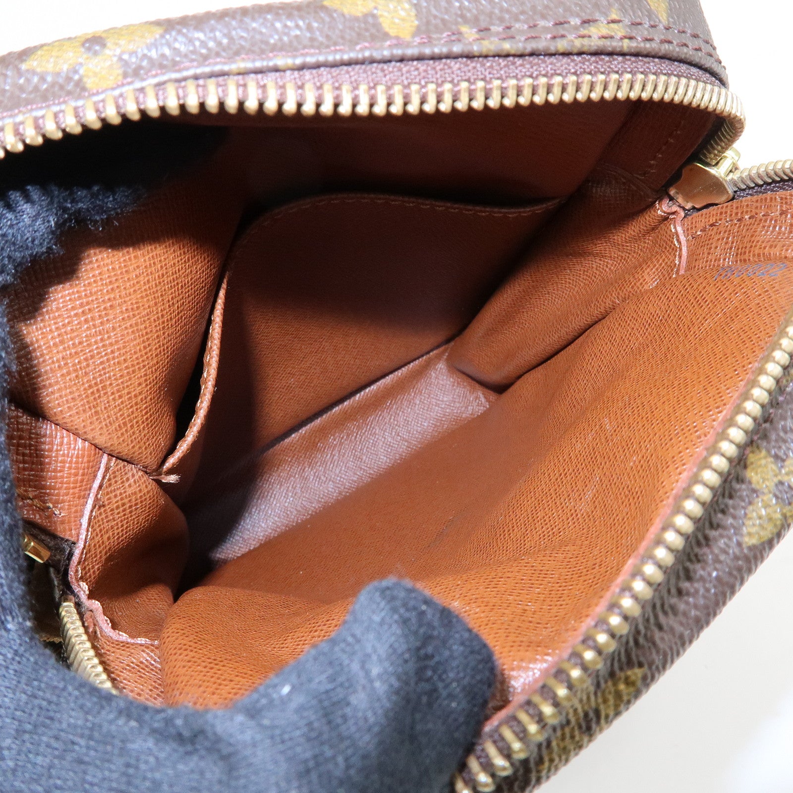 Louis Vuitton Monogram Amazone Shoulder Bag Crossbody Bag M45236