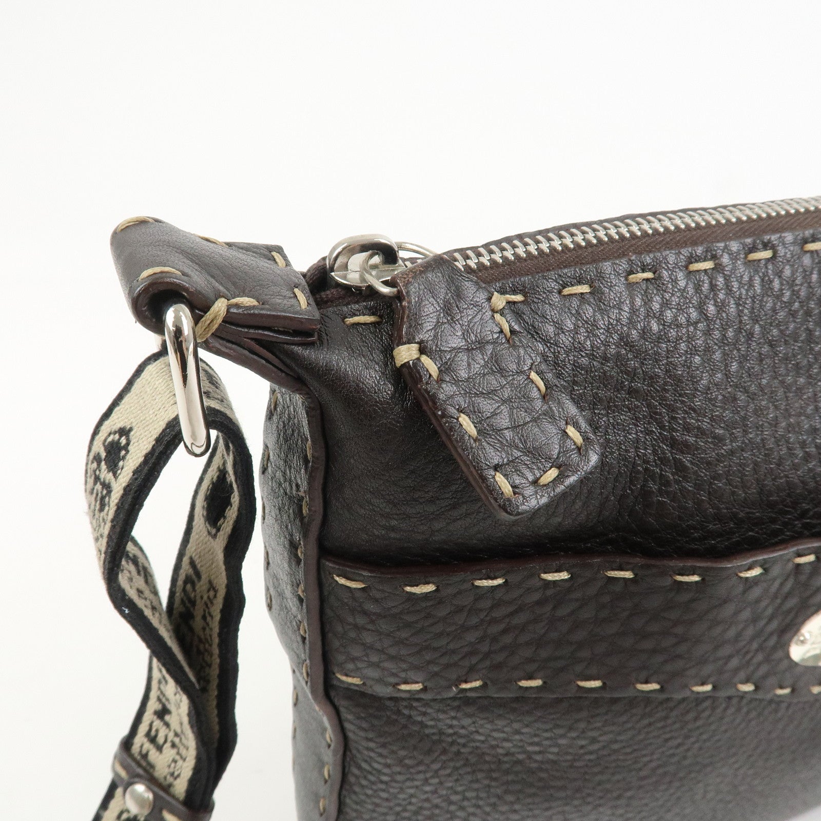 FENDI Selleria Leather Shoulder Bag Crossbody Bag Brown 8BT092