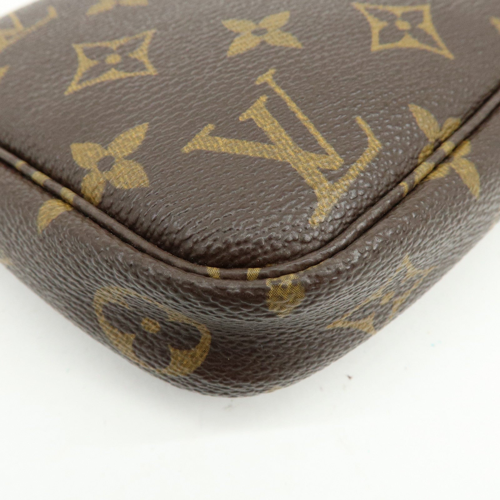 Louis Vuitton Monogram Pochette Accessoires Pouch Hand Bag M51980