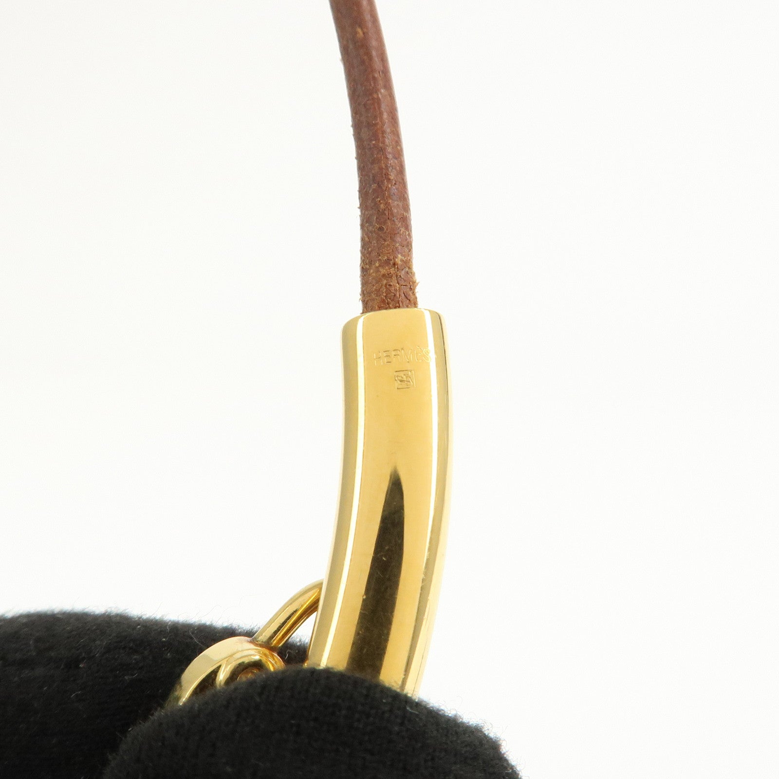 HERMES Leather Viviride Coeur Heart Cadena Necklace Choker Gold