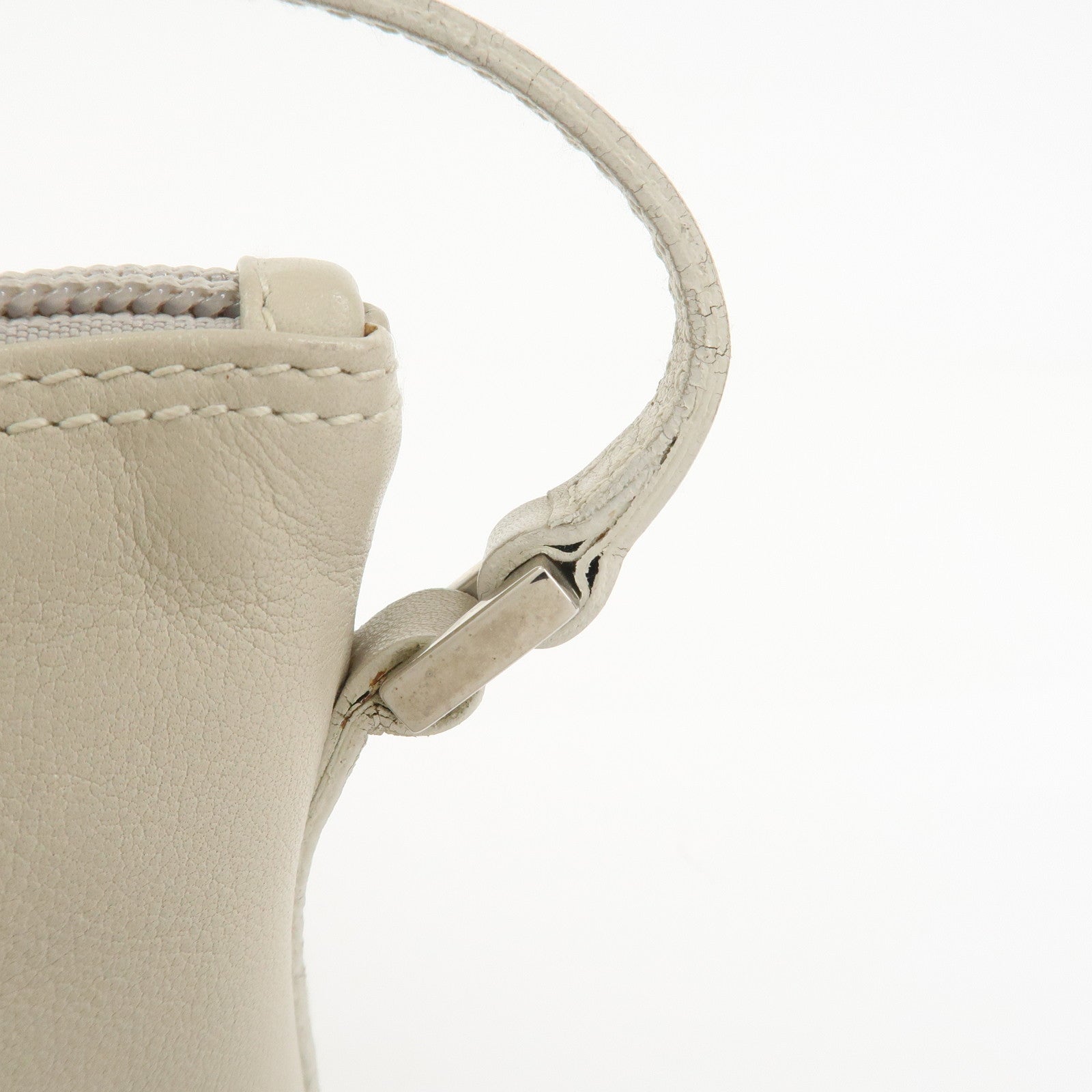 GUCCI Boat Bag Leather Pouch Hand Bag Ivory 039・1103