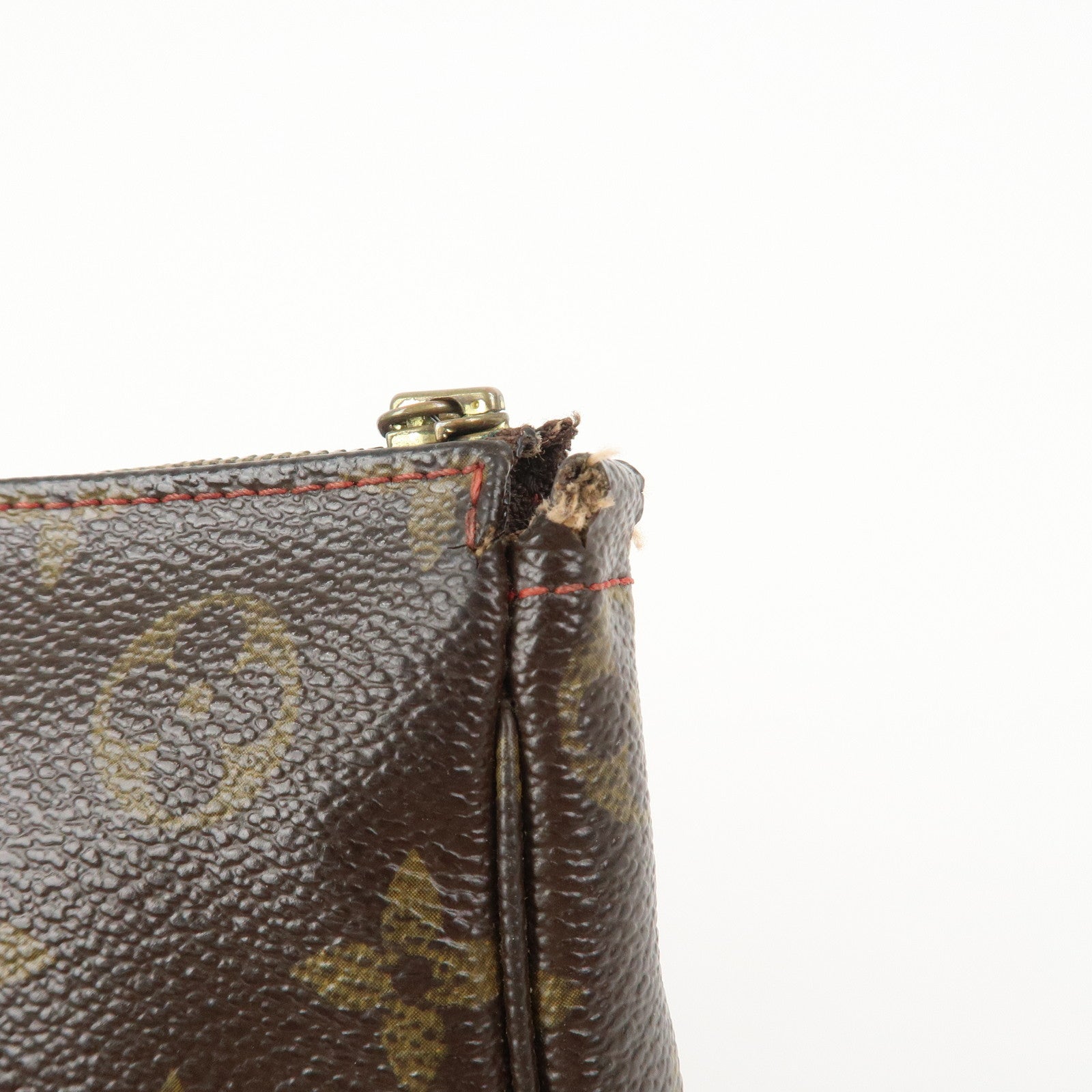Louis Vuitton Monogram Cherry Pochette Accessoires Pouch M95008