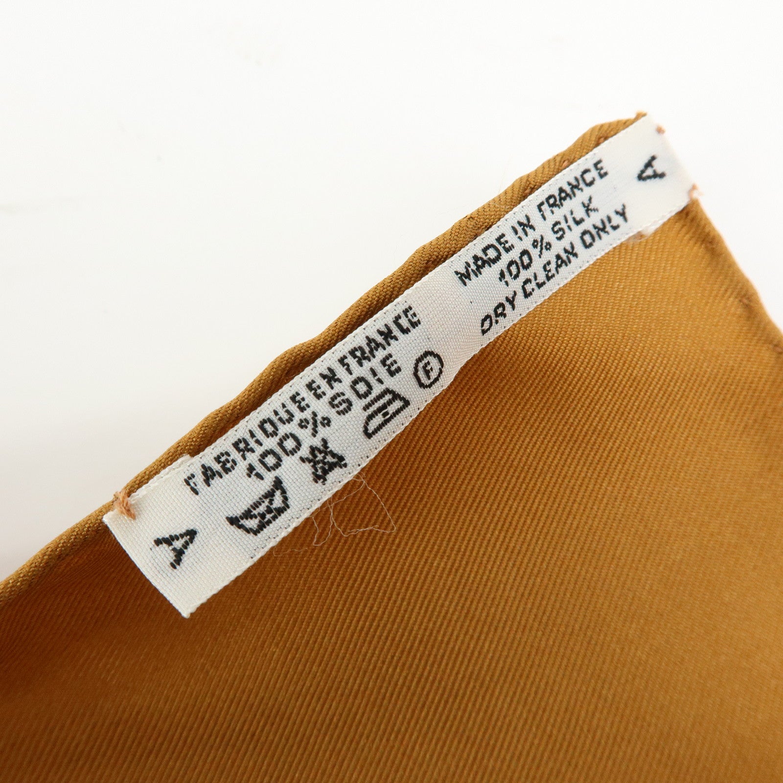 HERMES Carre 90 Silk 100% COLS VERTS Scarf Beige Brown