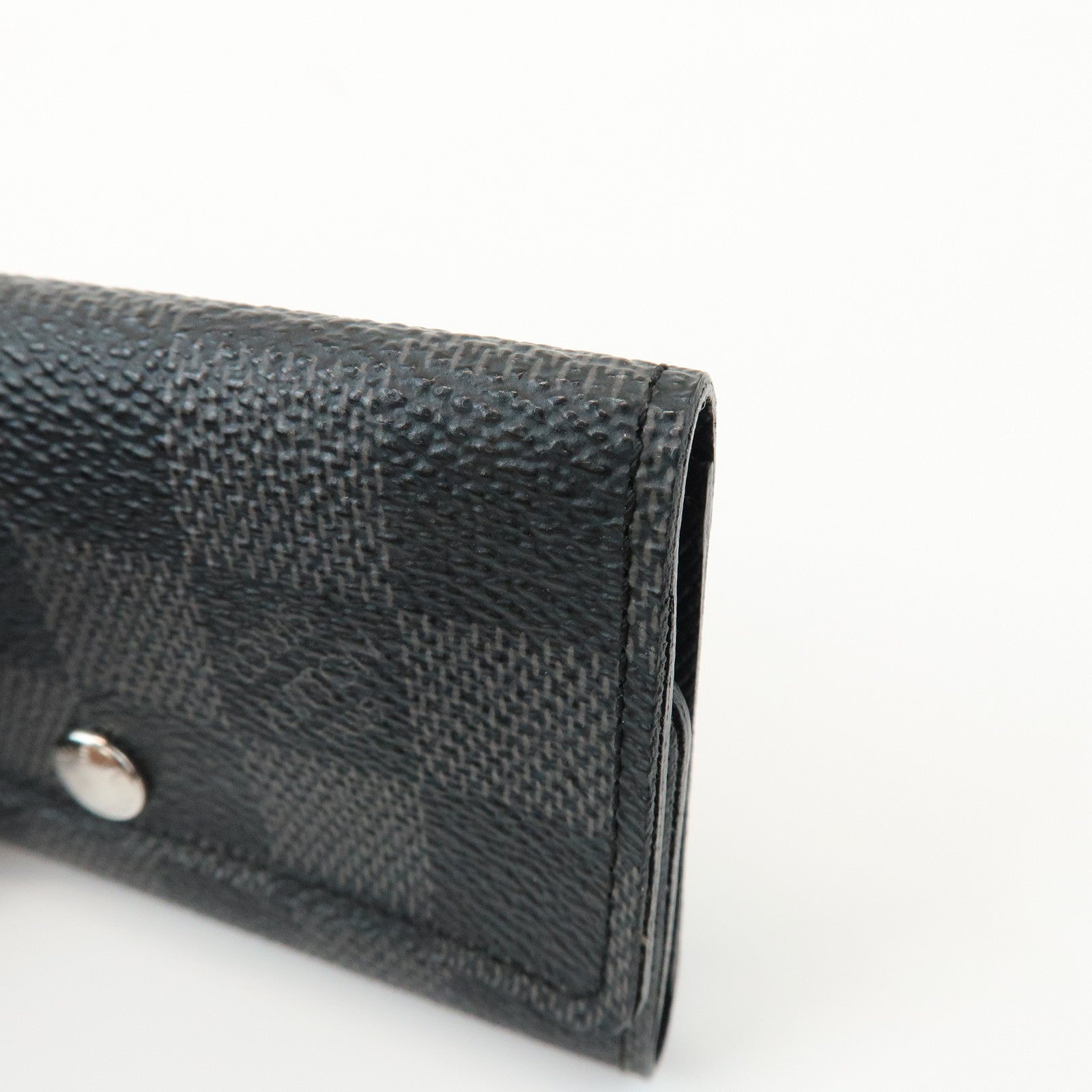 Louis Vuitton Damier Graphite Multicle 6 Key Case Gray Black N62662