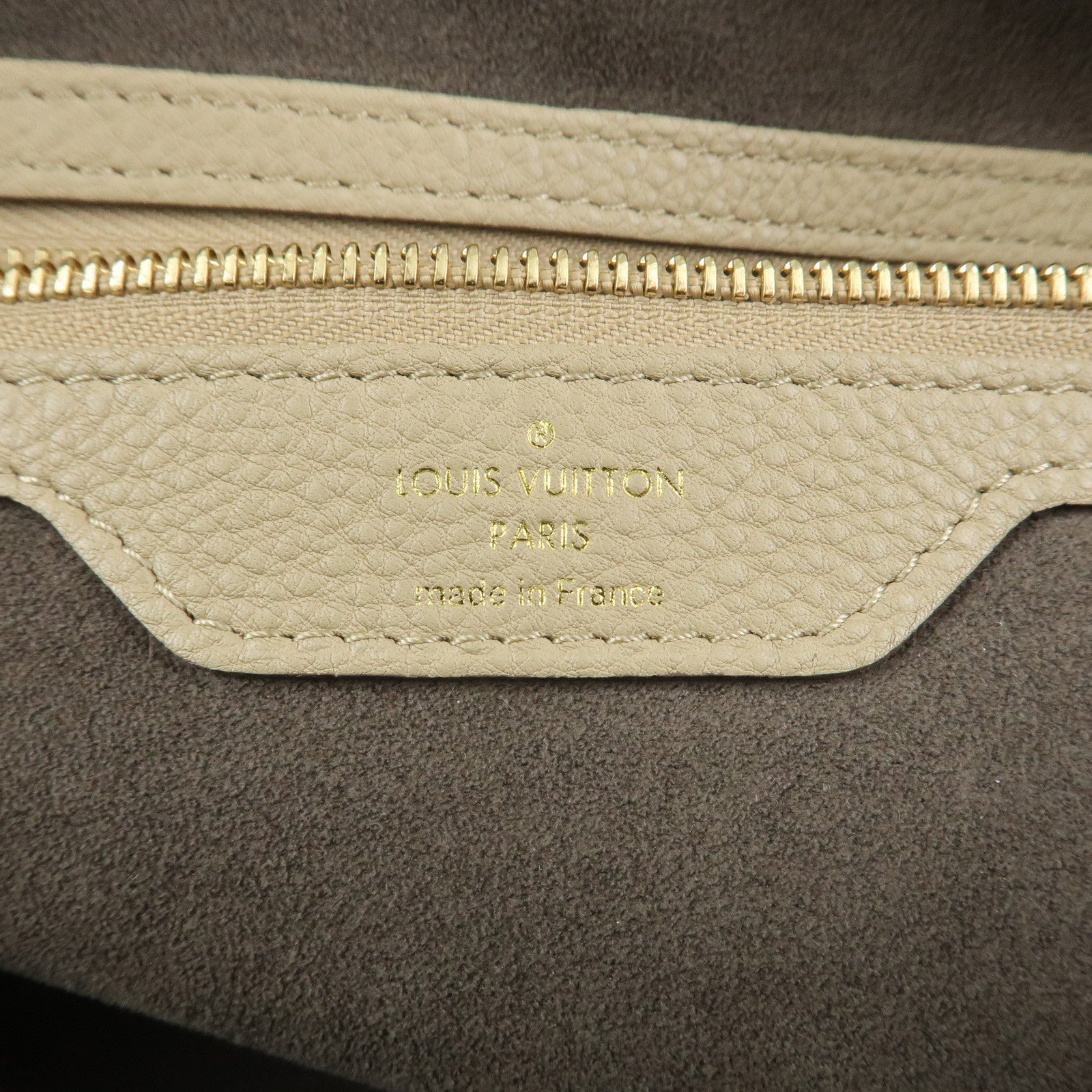 Louis Vuitton Galatea MM Leather Shoulder Bag Coquille Beige M93852