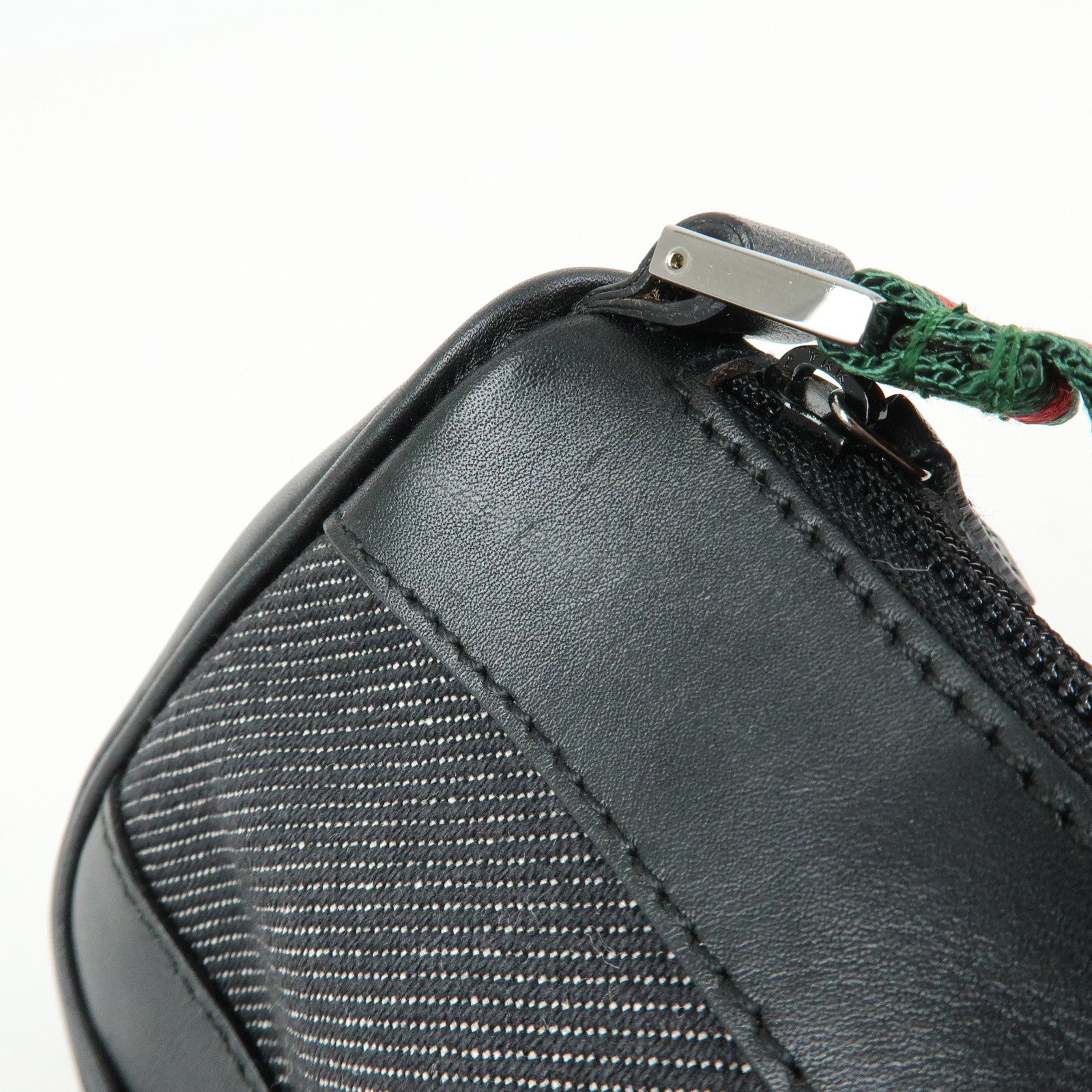 GUCCI Sherry Denim Leather Accessory Pouch Hand Bag Black 92820