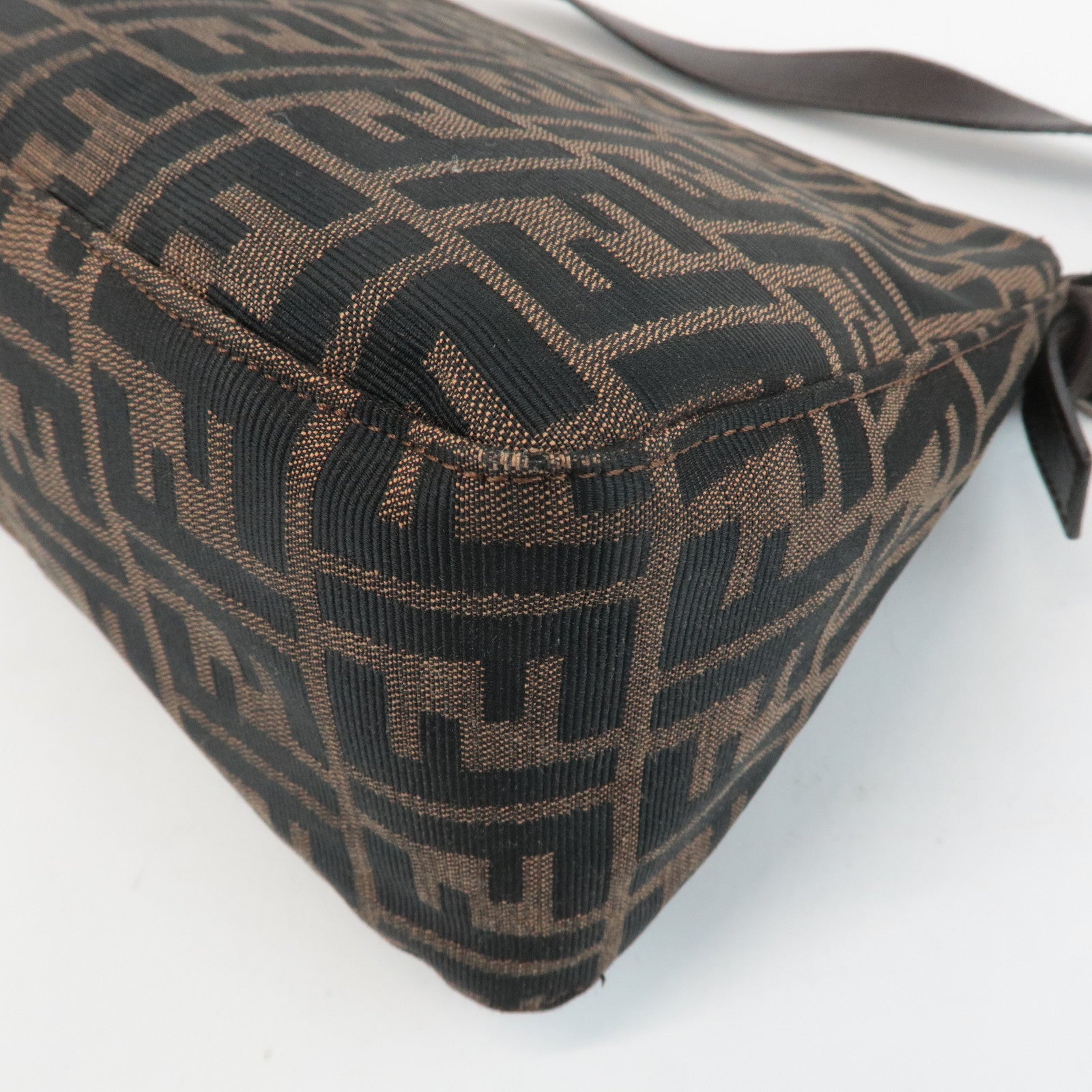 FENDI Mamma Baguette Canvas Leather Shoulder Bag Silver HDW 26325 Used