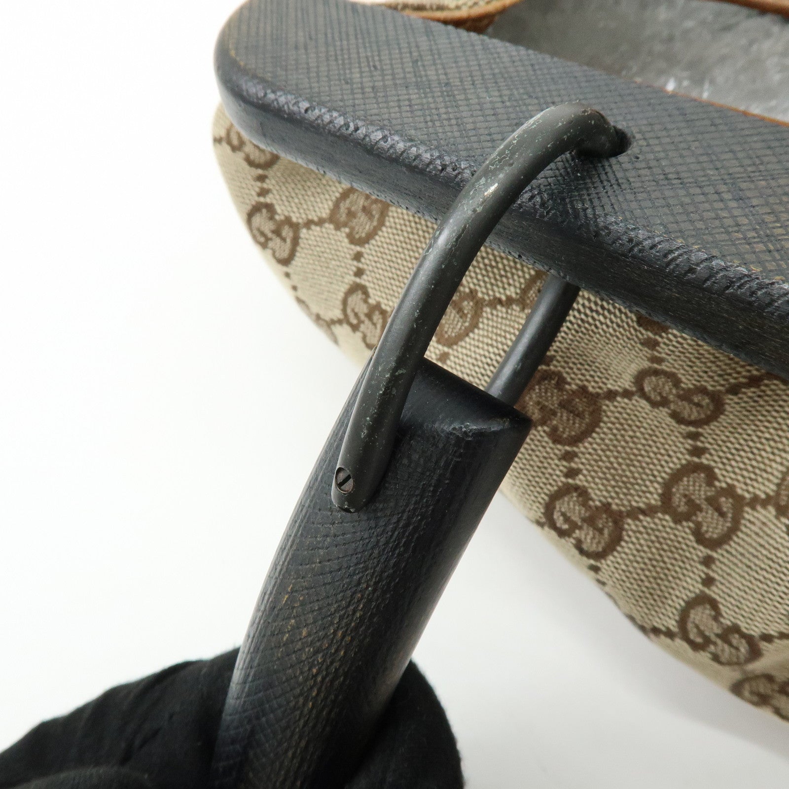 GUCCI GG Monogram Canvas Wood Handle Hand Bag Brown 112683