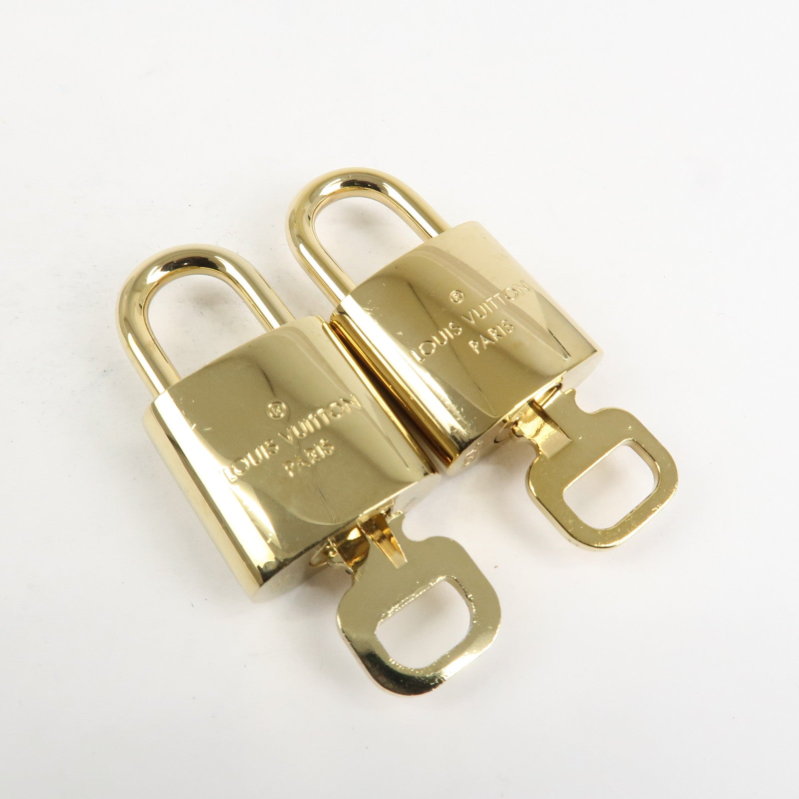 Louis Vuitton Set of 10 Lock & Key Cadena Key Lock Metal Gold