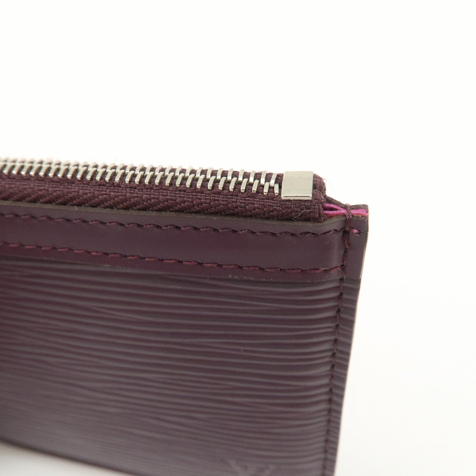 Louis Vuitton Epi Pochette Cles NM Coin Case Key Case Cassis M6660K