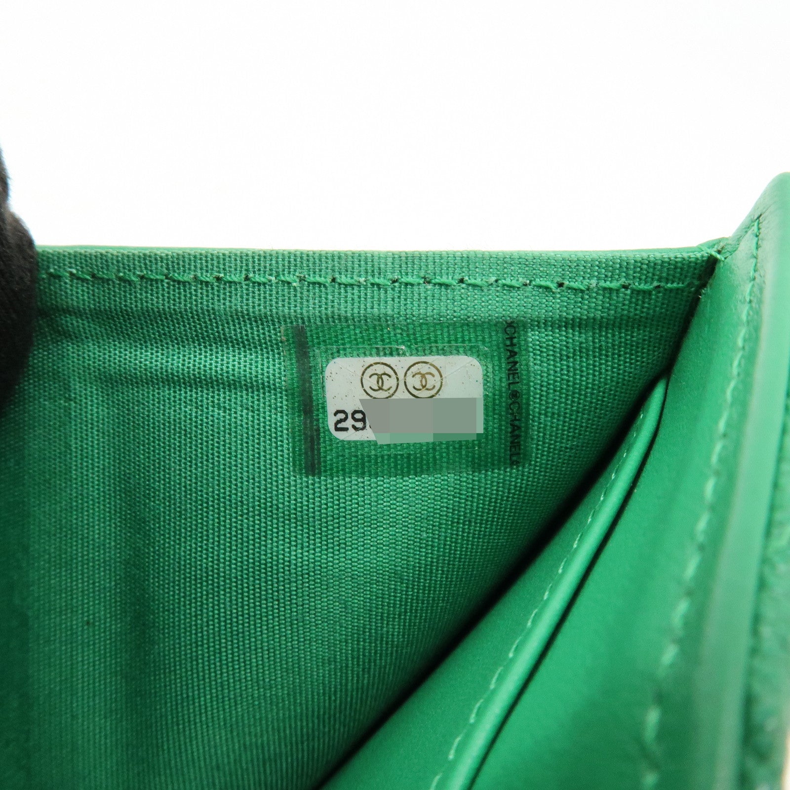 CHANEL Boy Chanel COCO Mark Caviarskin Compact Wallet Green