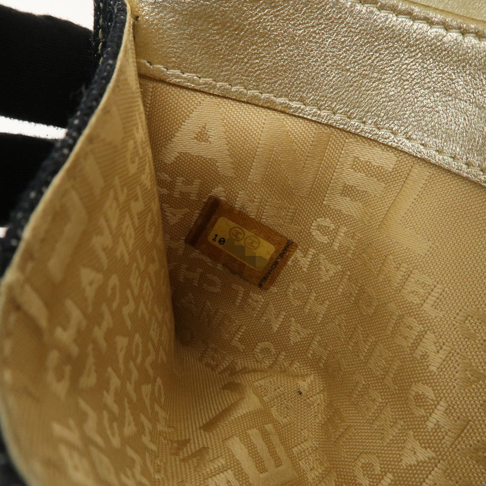 CHANEL COCO Mark Denim Bi-fold Compact Wallet Blue A31991