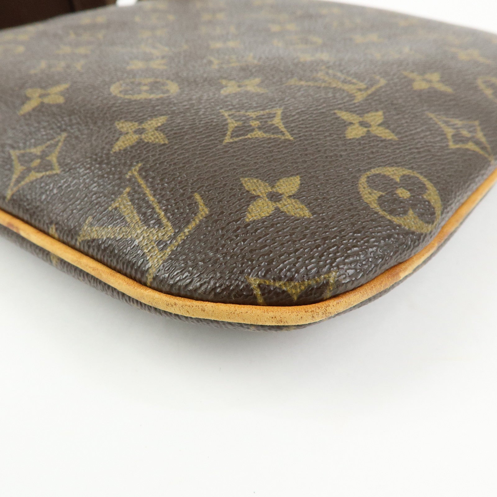 Louis Vuitton Monogram Pochette Bosphore Shoulder Bag Brown M40044