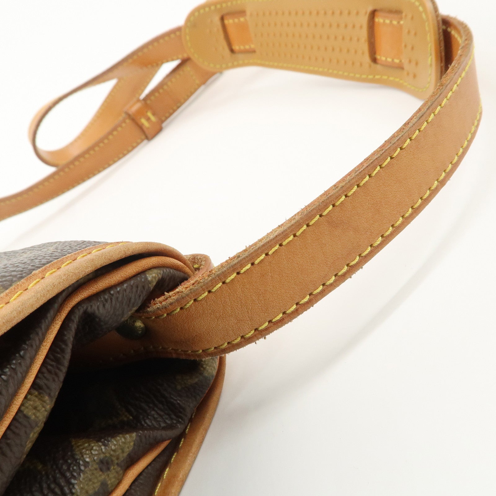 Louis Vuitton Monogram Saumur 30 Shoulder Bag Brown M42256 Used