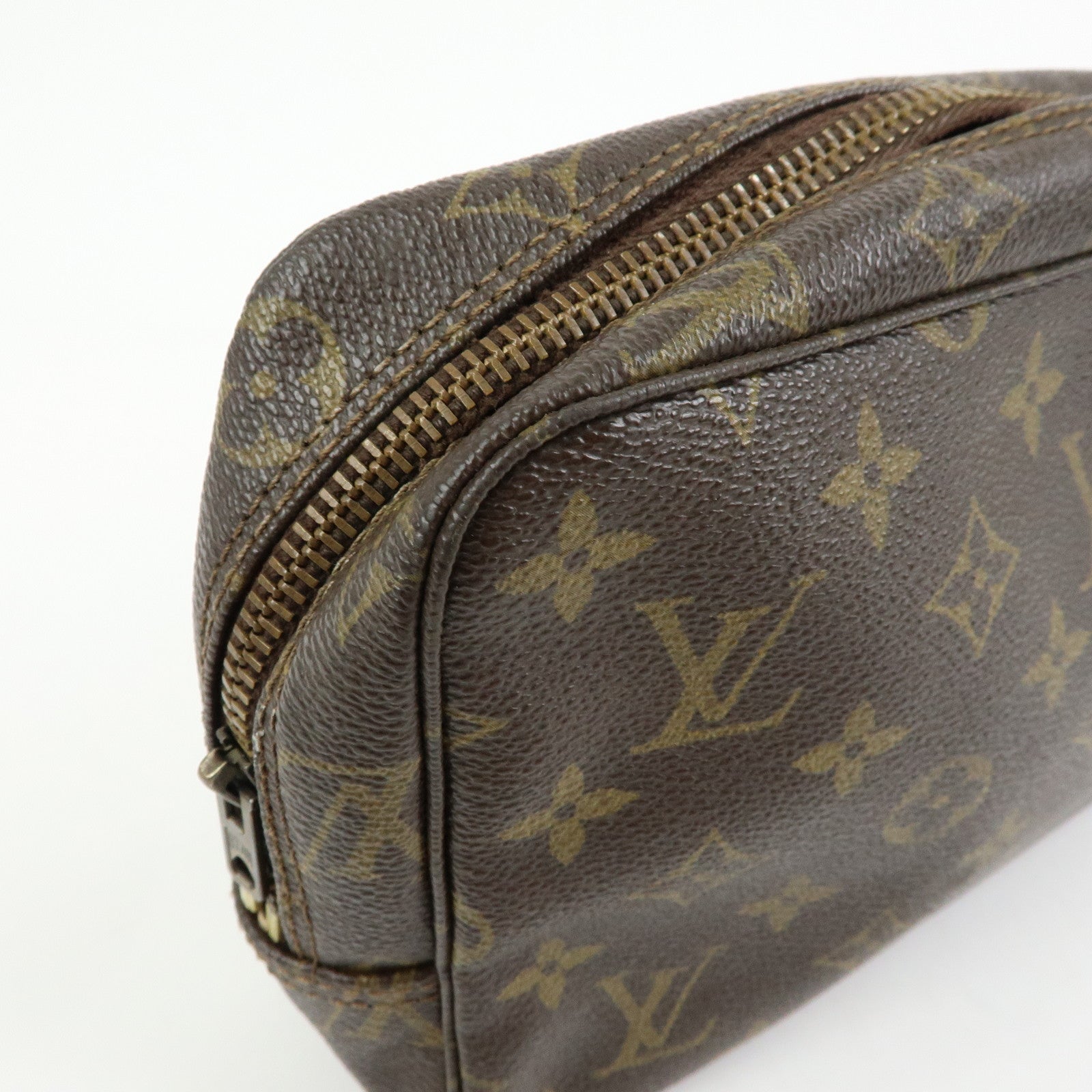 Louis Vuitton Monogram Trousse Toilette 23 Cosmetic Pouch M47524