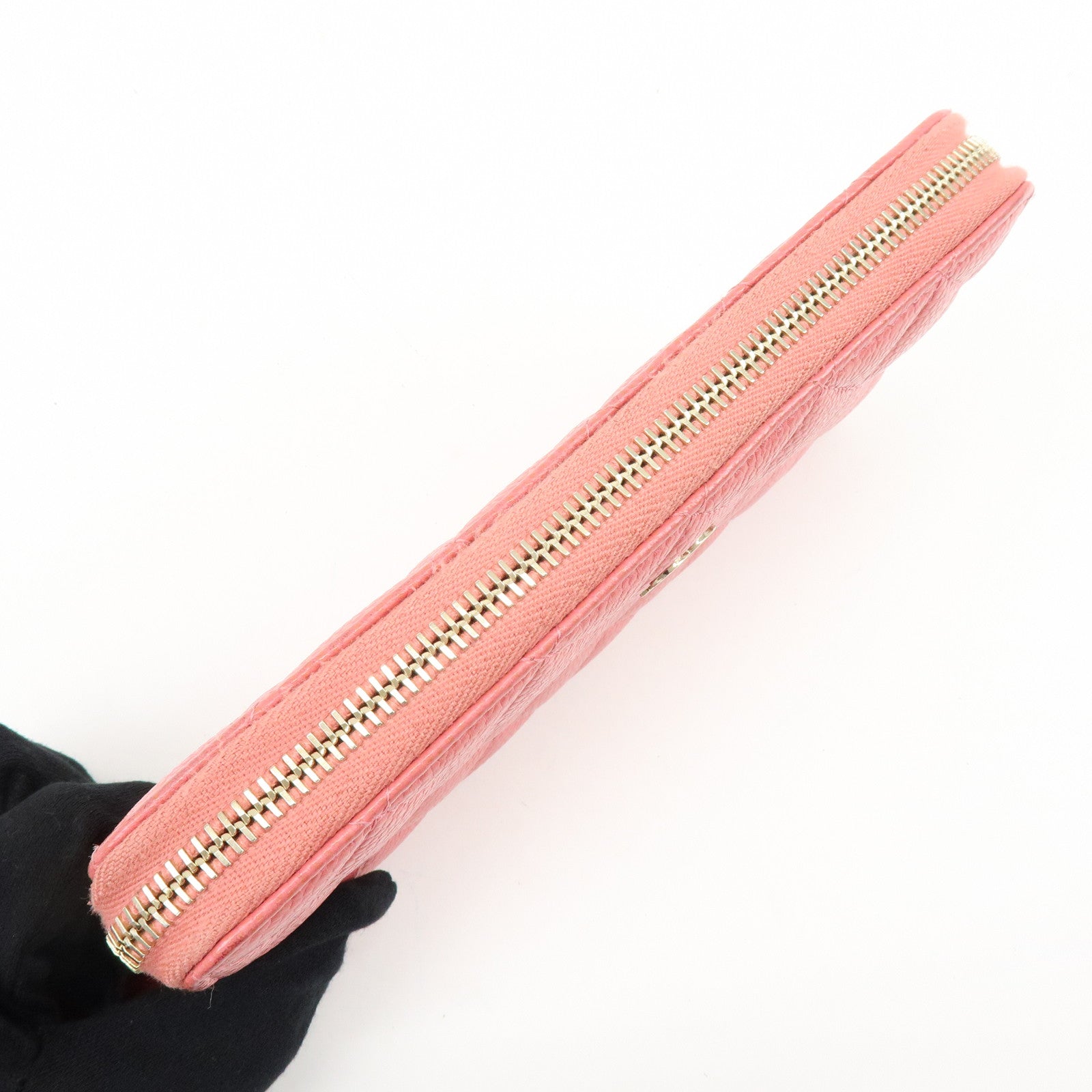 CHANEL Matelasse Caviarskin Round Zippy Long Wallet Pink A82281