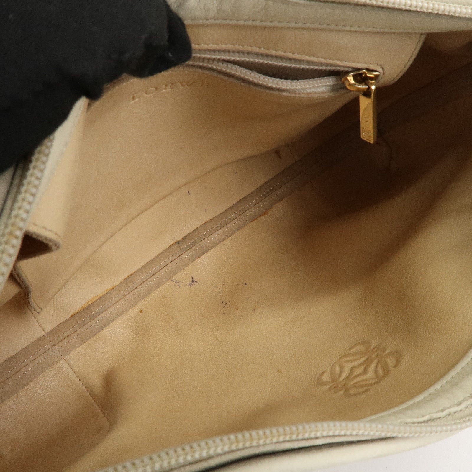 LOEWE Anagram Leather Suede Shoulder Bag Hand Bag Beige Ivory