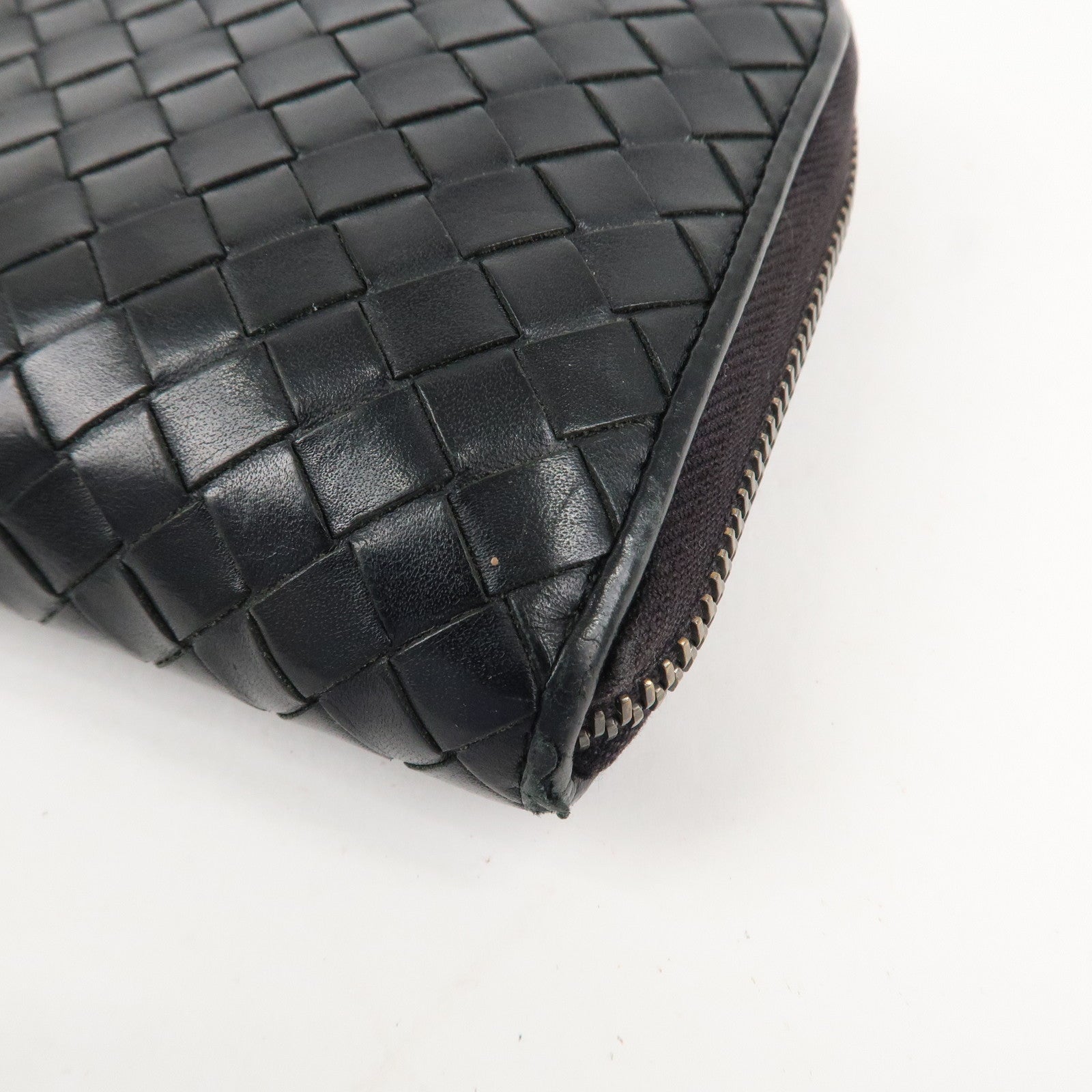 BOTTEGA VENETA Intrecciato Leather Round Zippy Wallet Black 114076 Used