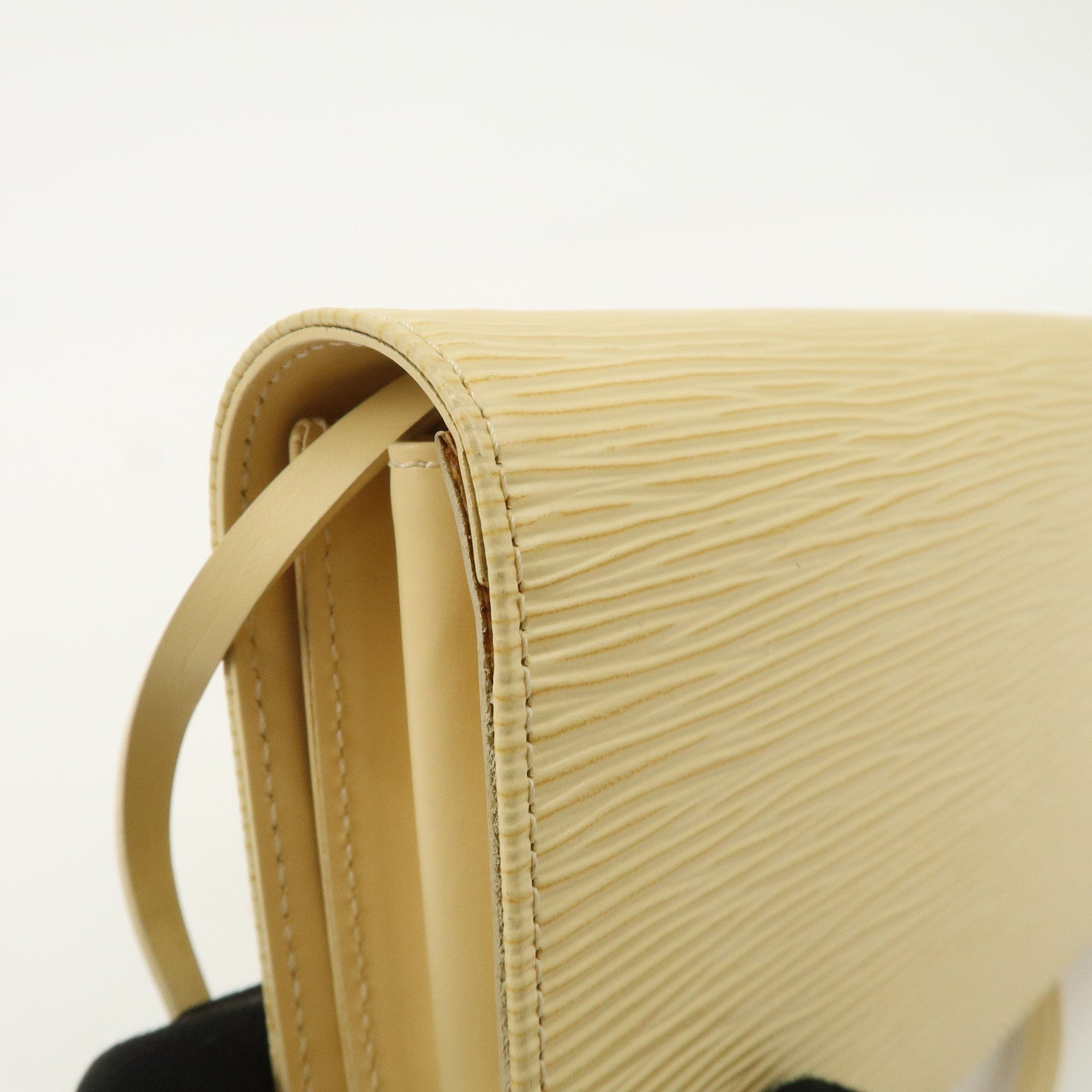 Louis Vuitton Epi Leather Honfleur Shoulder Bag Vanille M5273A