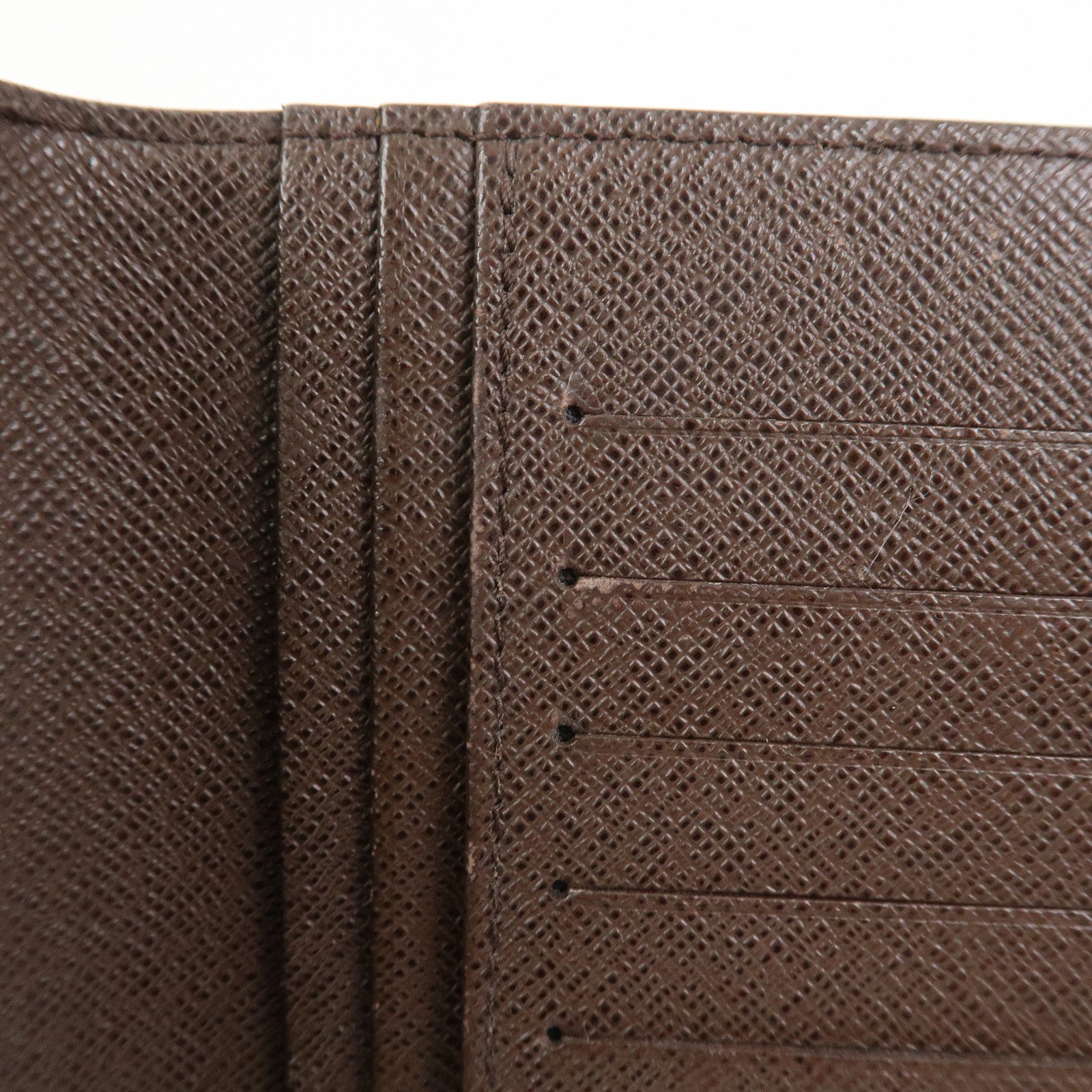 Louis Vuitton Damier Canvas Portefeuille Brazza Wallet N60017