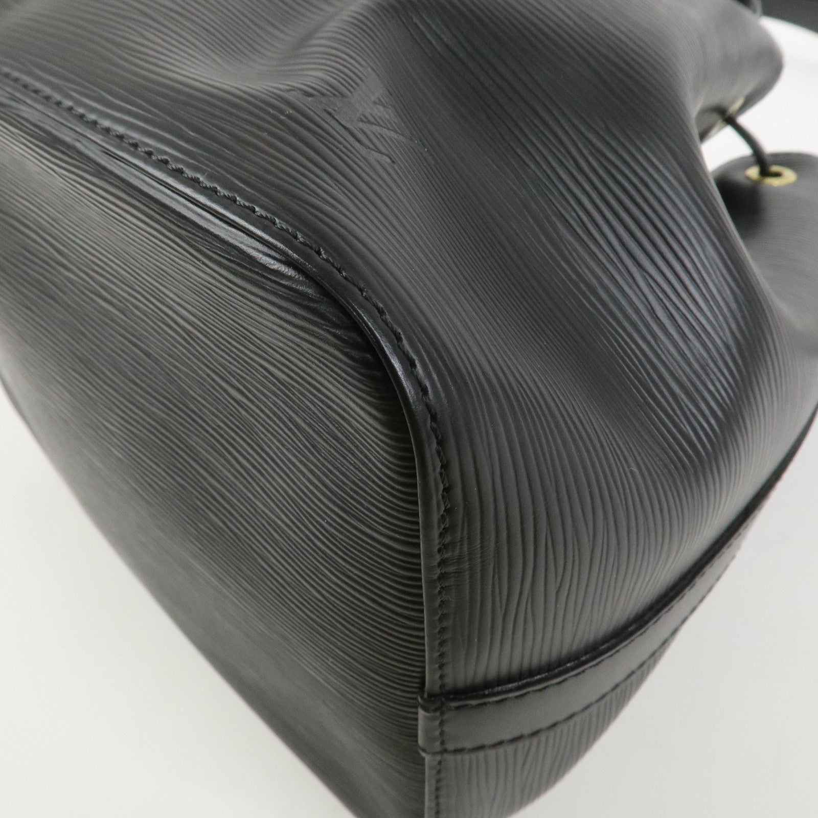 Louis Vuitton Epi Petit Noe Shoulder Bag Noir Black M44102