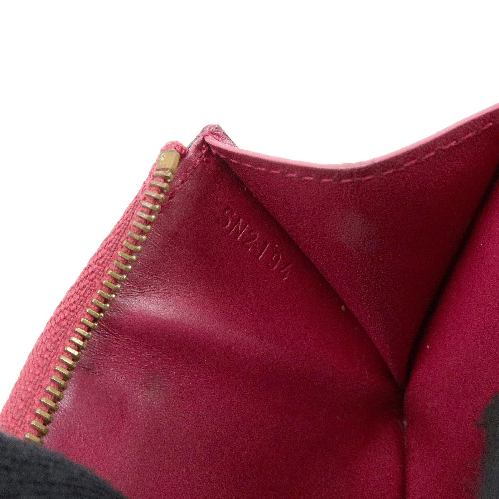 Louis Vuitton Monogram Vernis Pochette Cles NM Coin Case Red M90214