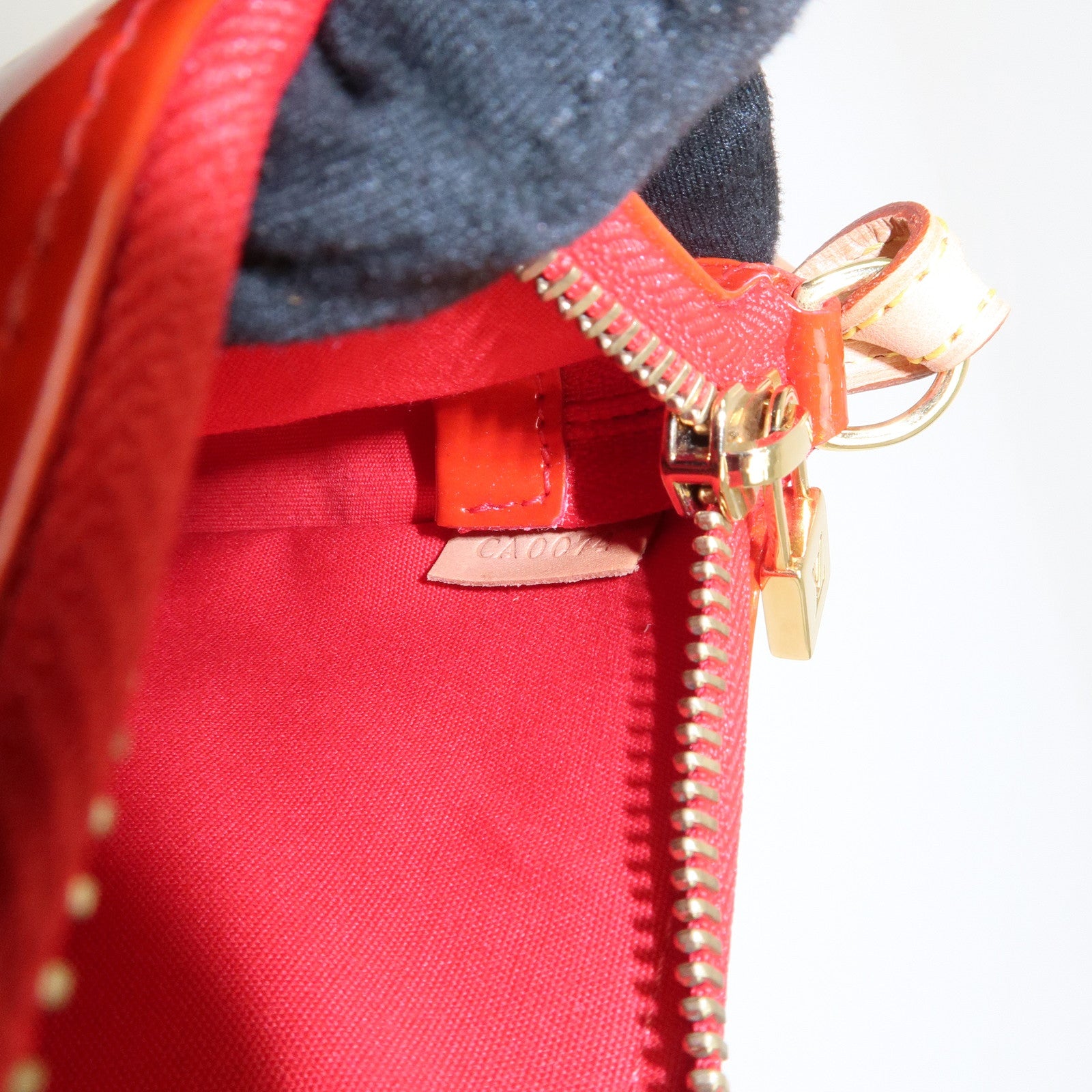 Louis Vuitton Monogram Vernis Mallory Square Shoulder Bag M91295