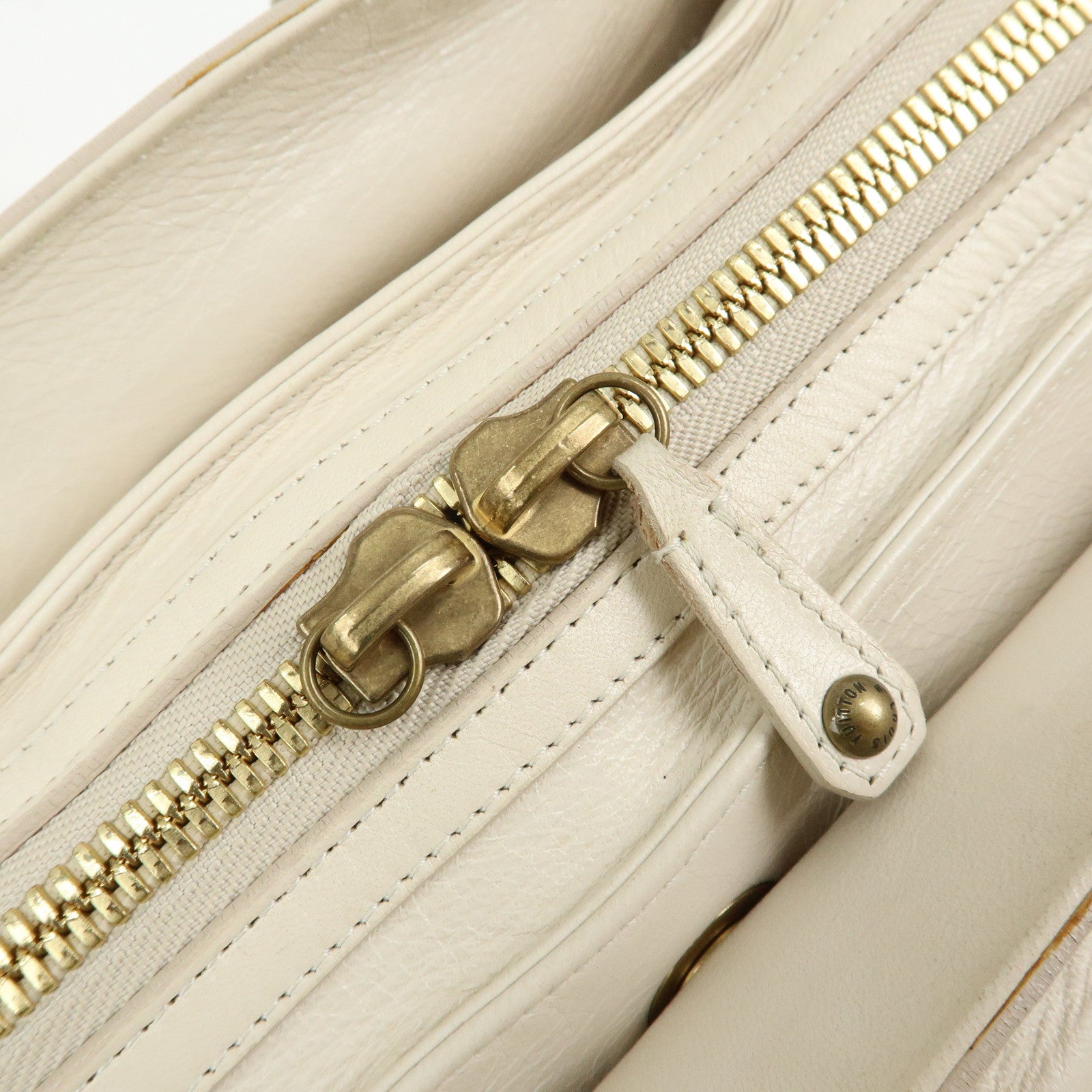 Louis Vuitton Cruise Line Rivet Bag Leather Hand Bag Ecru M95345