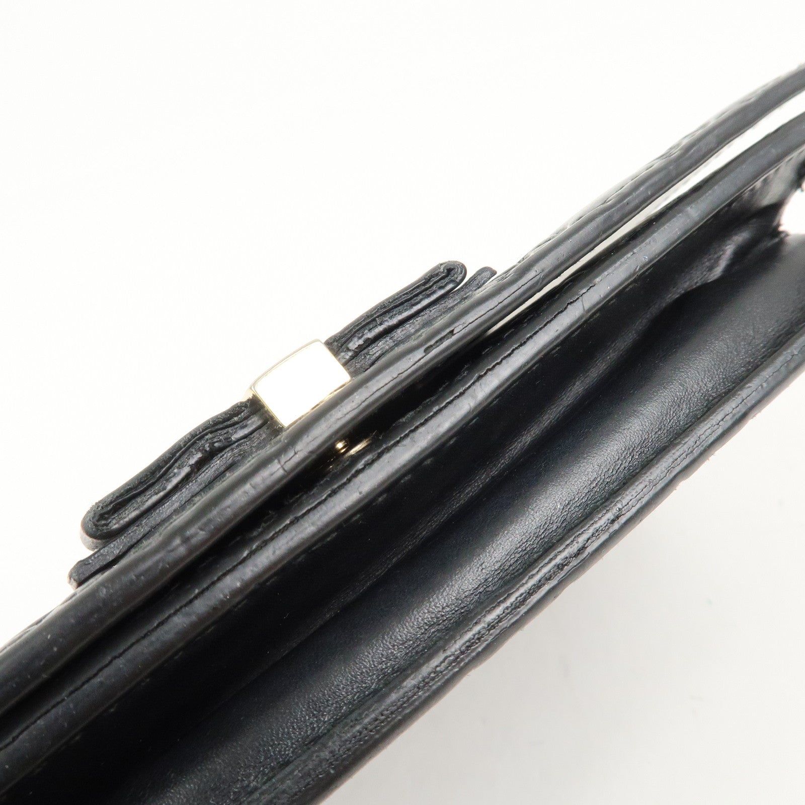 GUCCI Interlocking G Guccissima Leather Chain Shoulder Wallet Black