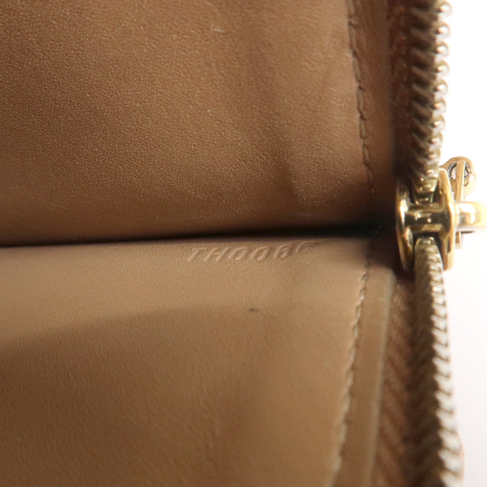 Louis Vuitton Monogram Vernis Leather Portemonnaie Credit M91380