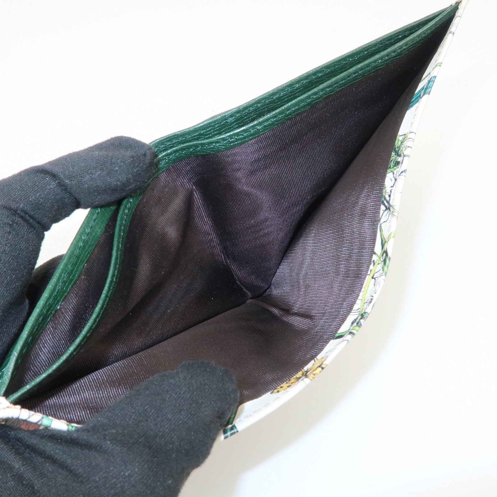 GUCCI GG Marmont Flora Canvas Leather Compact Wallet Ivory 04848