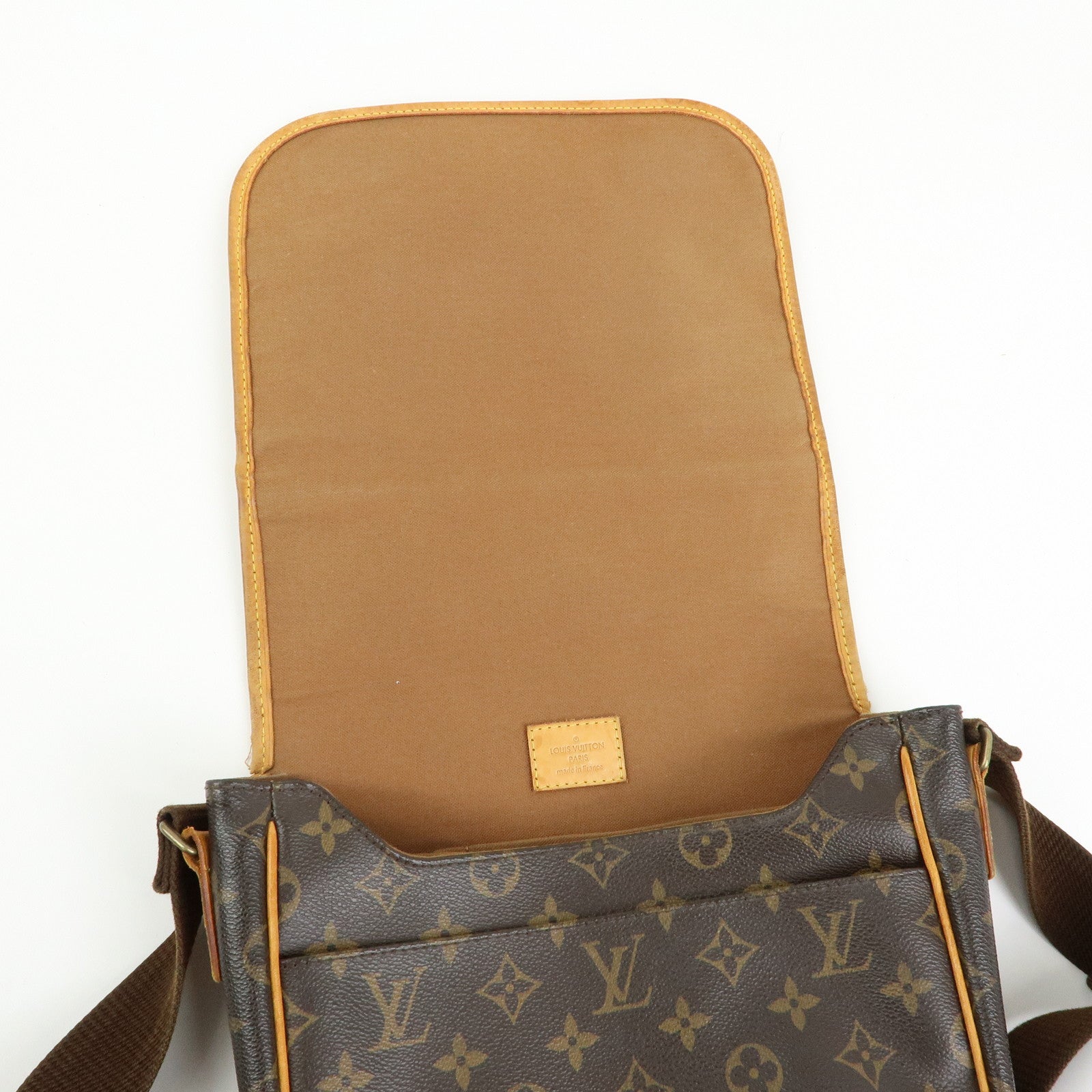 Louis Vuitton Monogram Messenger Bosphore PM Shoulder Bag M40106