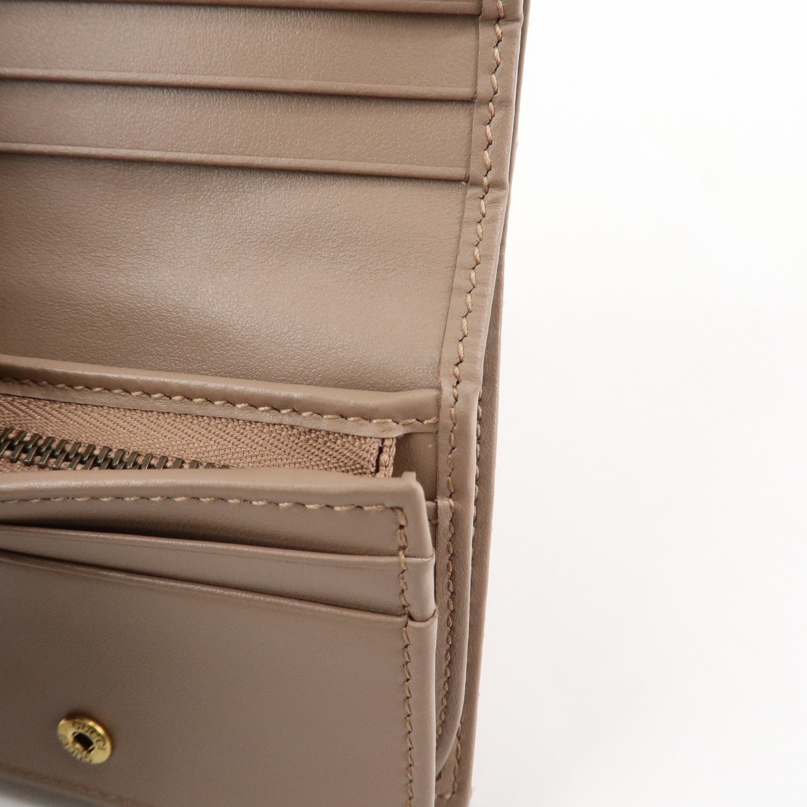 GUCCI Marmont Leather Bi-fold Small Wallet Taupe 466492 Used