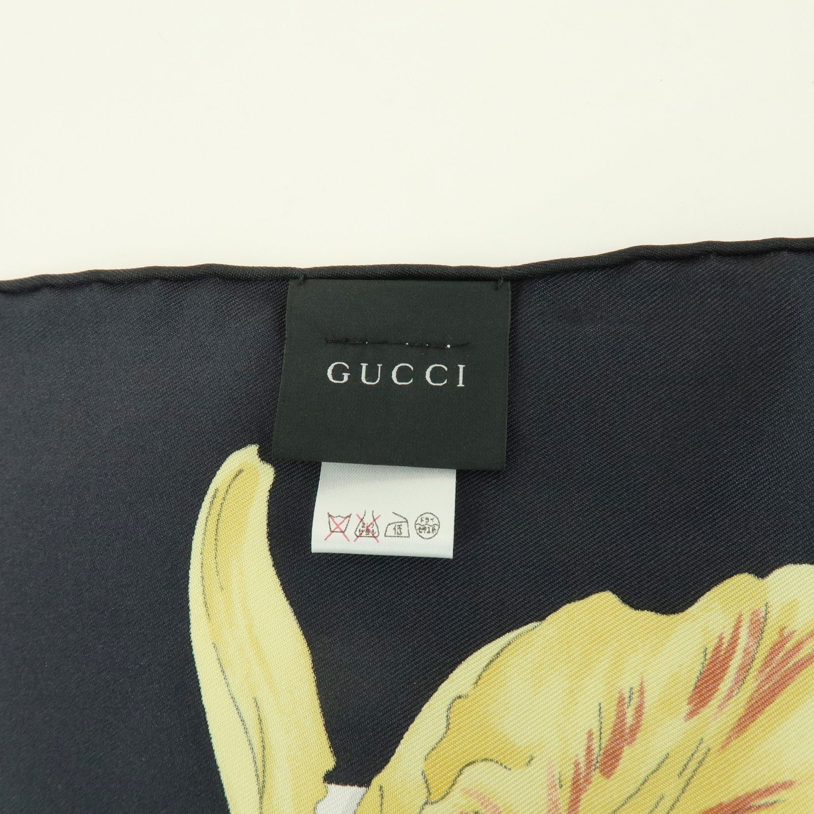 GUCCI Flora Silk 100% Scarf Flower PrintWhite Black Yellow