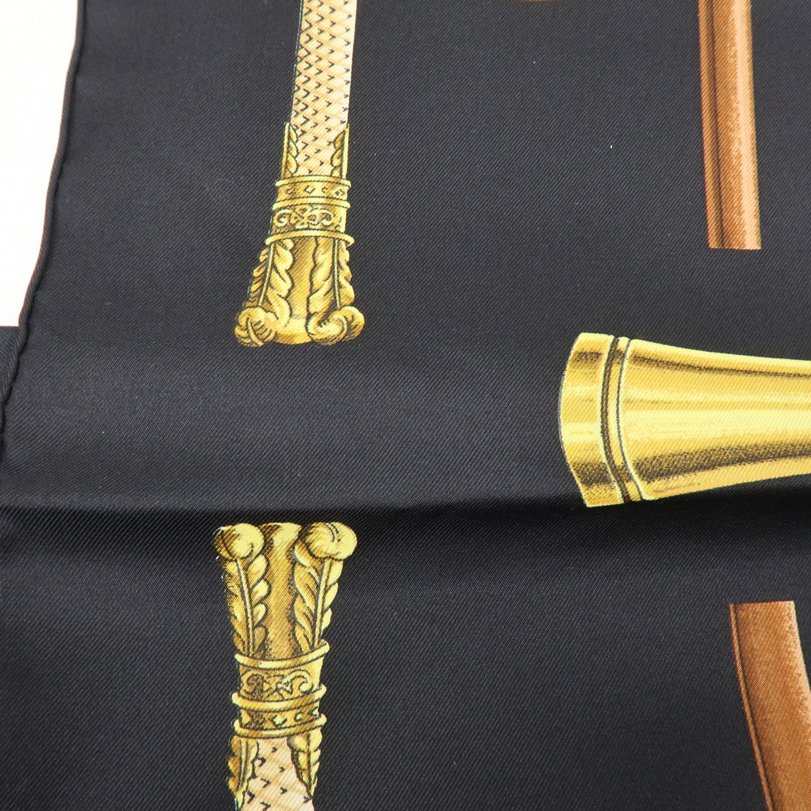 HERMES Carre 90 Silk 100% Scarf CANNES ET POMMEAUX Black Red Brown