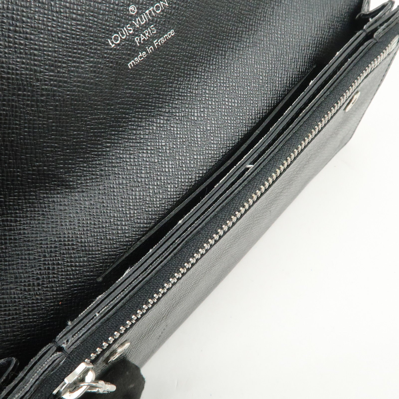 Louis Vuitton Taiga Portefeuille Accordion Wallet Ardoise M30992