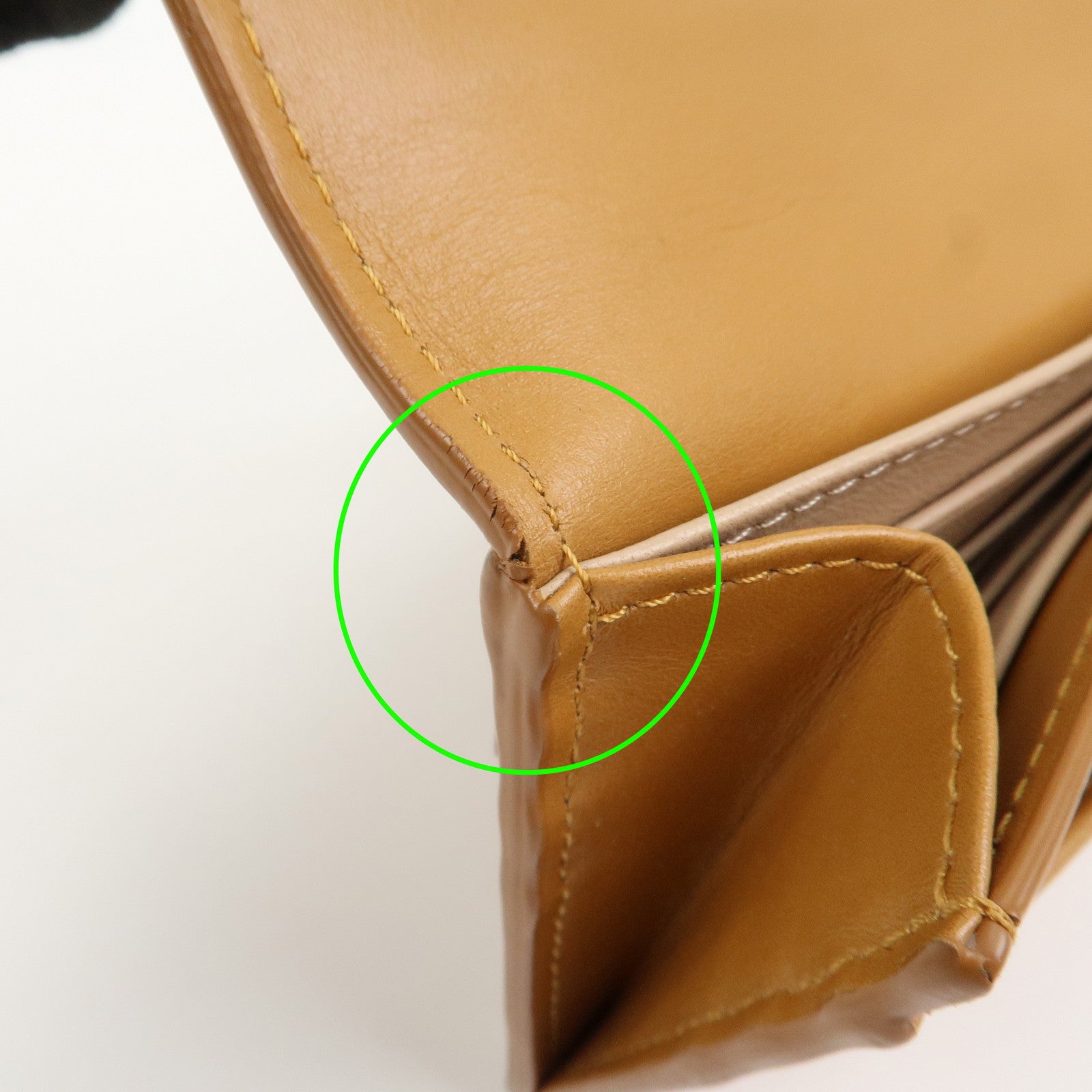 Chloe Leather Bi-hold Long Wallet Brown