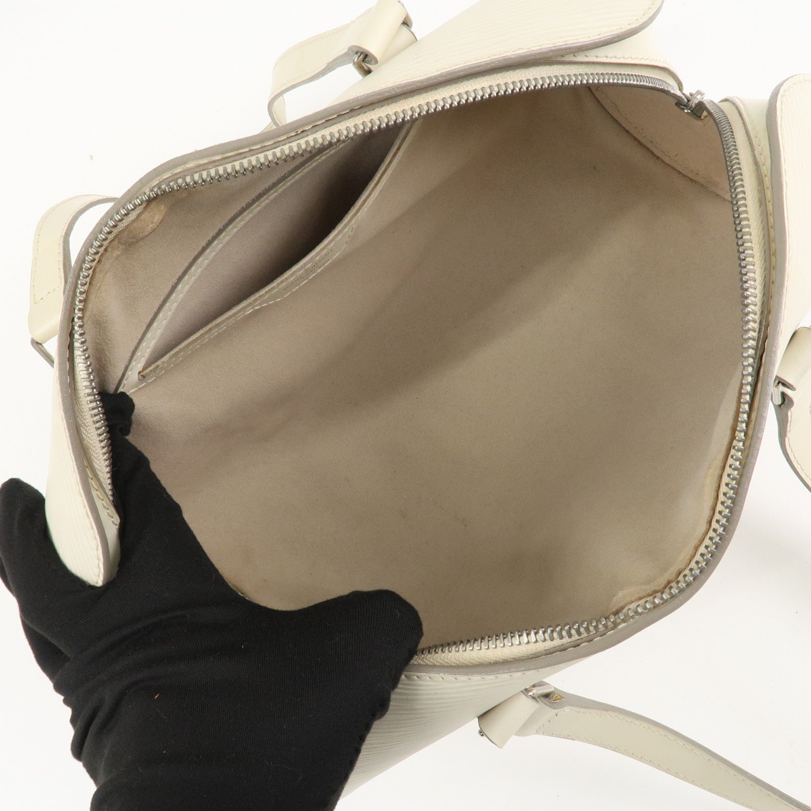 Louis Vuitton Epi Leather Soufflot Shoulder Bag Hand Bag Ivory White Used