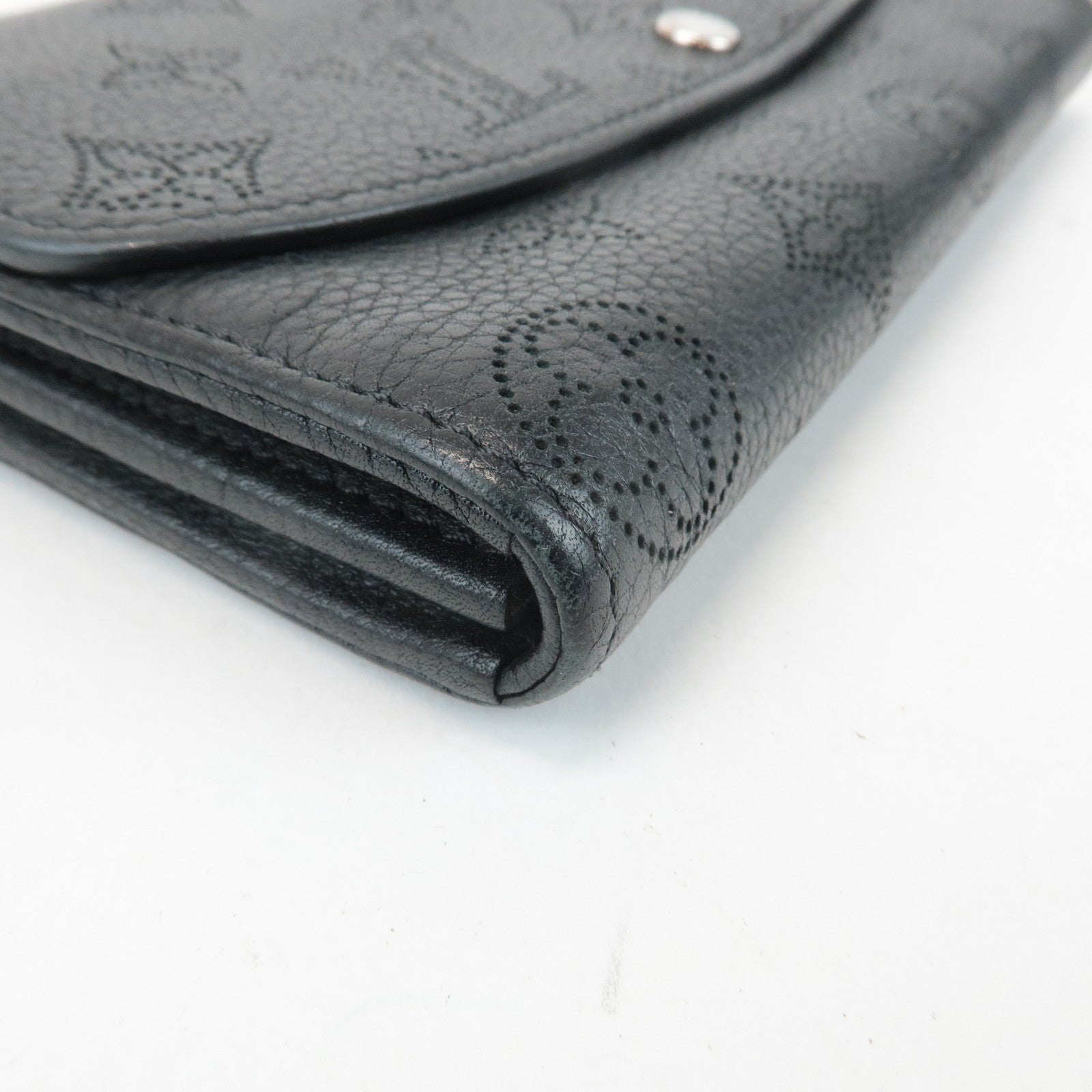 Louis Vuitton Monogram Mahina Portefeuille Iris Wallet Noir M60143 Used