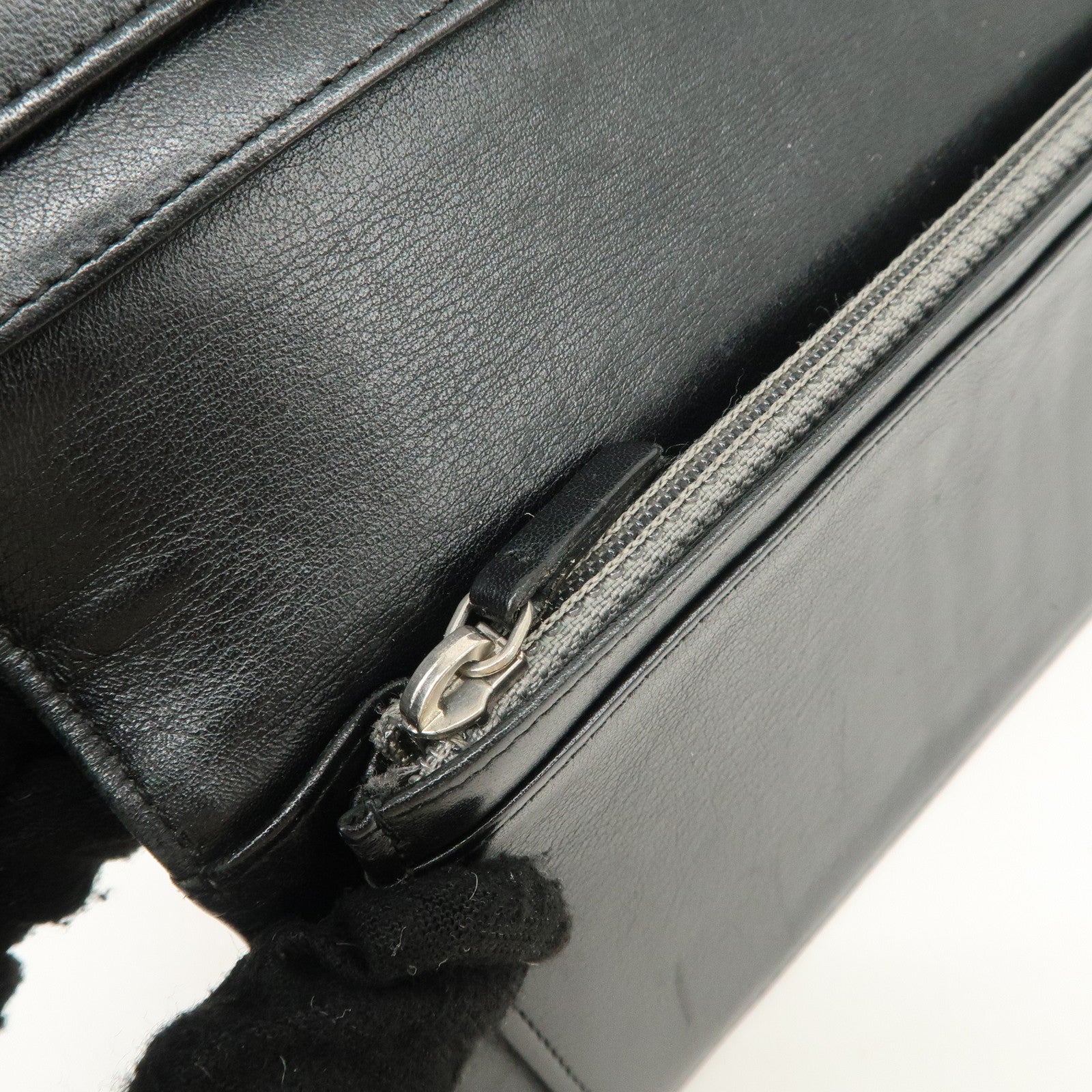 CHANEL Camelia Make Up Palette Patent Leather Long Wallet A46074 Used