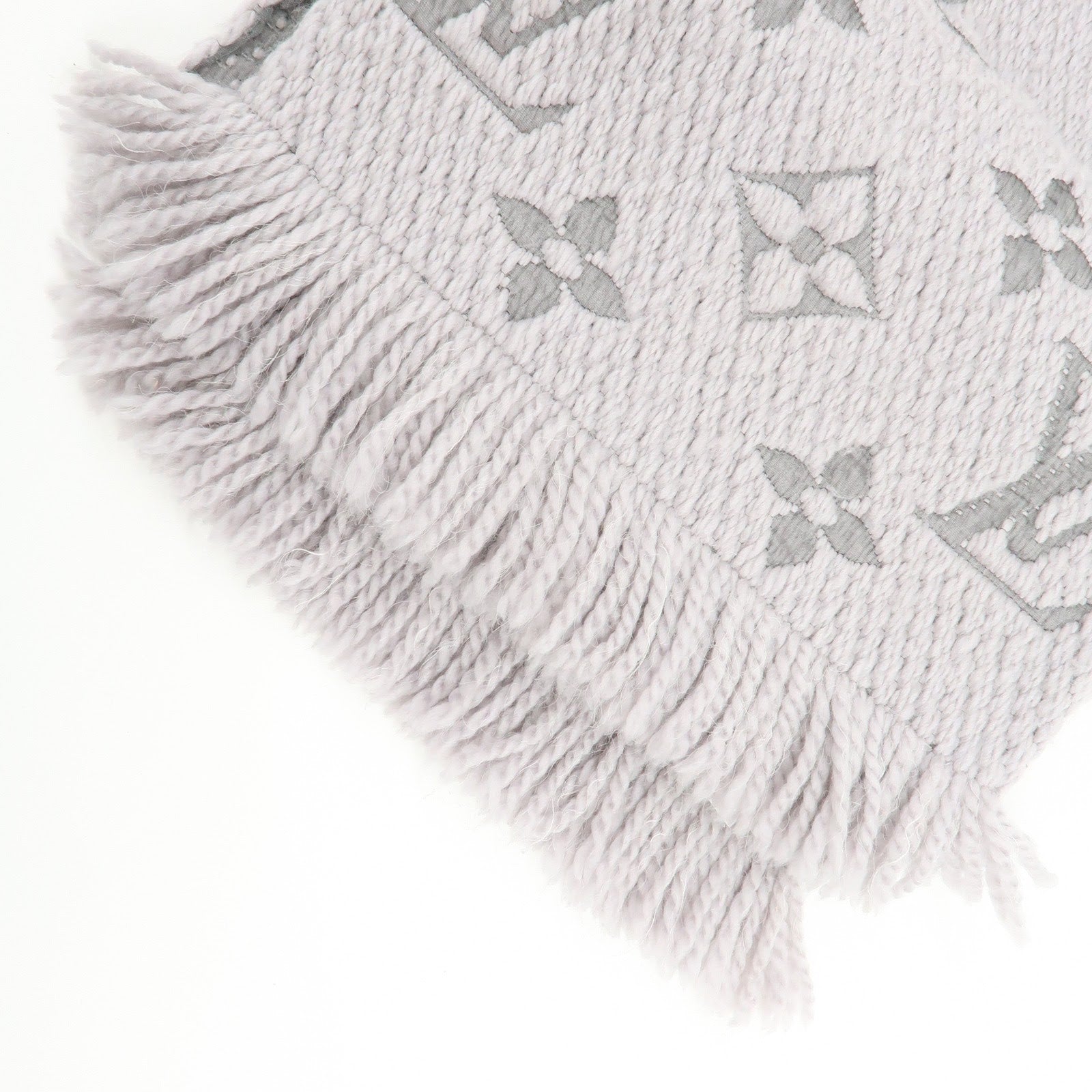 Louis Vuitton Monogram Escharp Logomania Scarf Gris Perle M74742