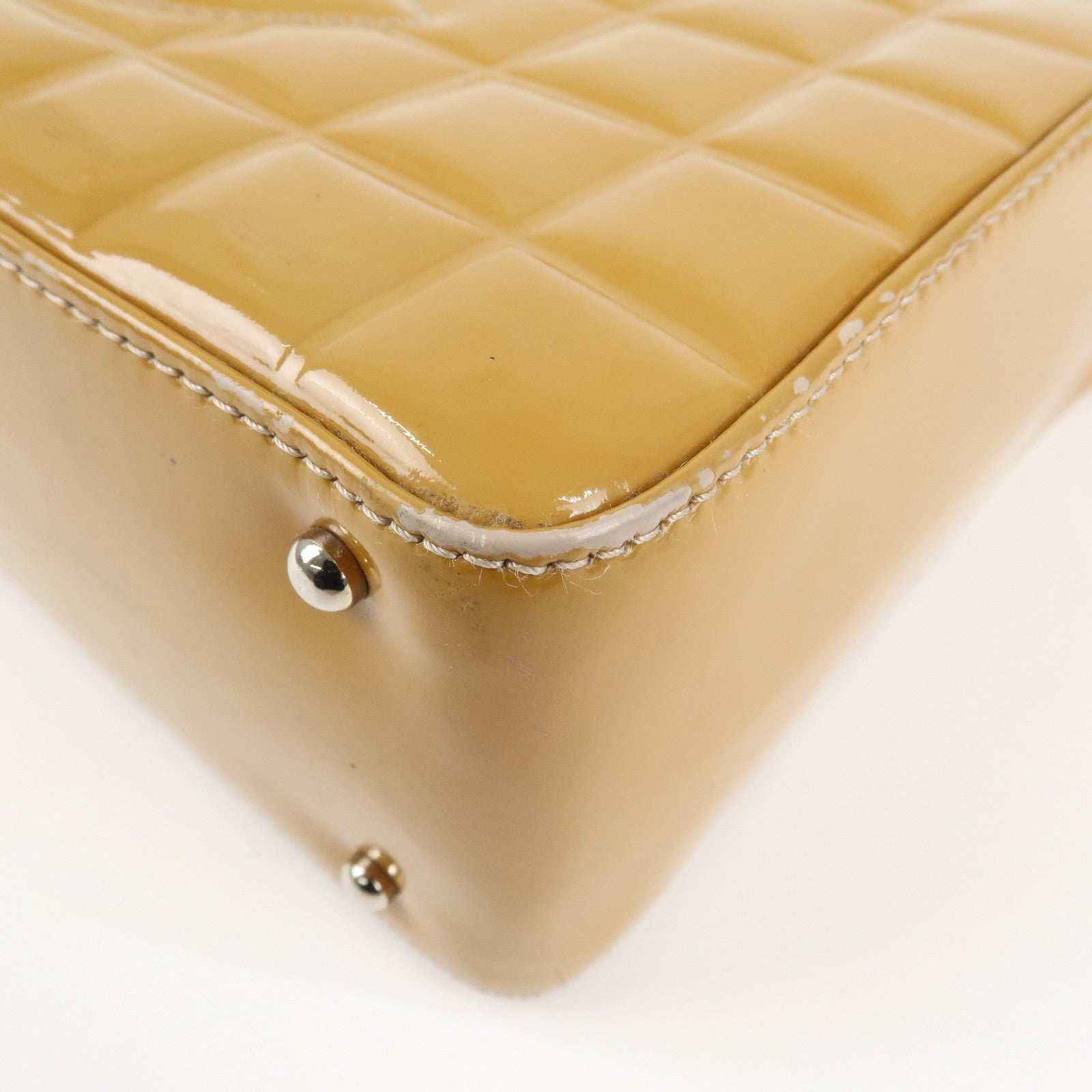 CHANEL COCO Mark Chocolate Bar Patent Leather Shoulder Bag Beige Used