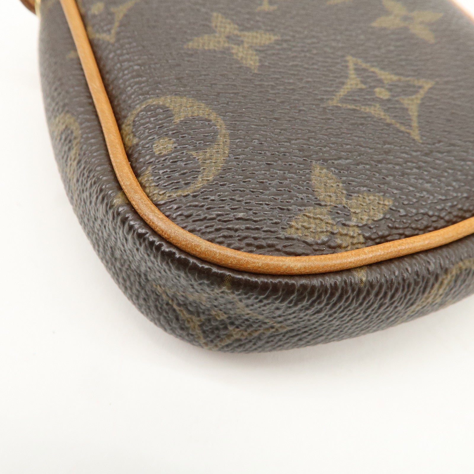 Louis Vuitton Monogram Pochette Cancun Shoulder Bag Pouch M60018